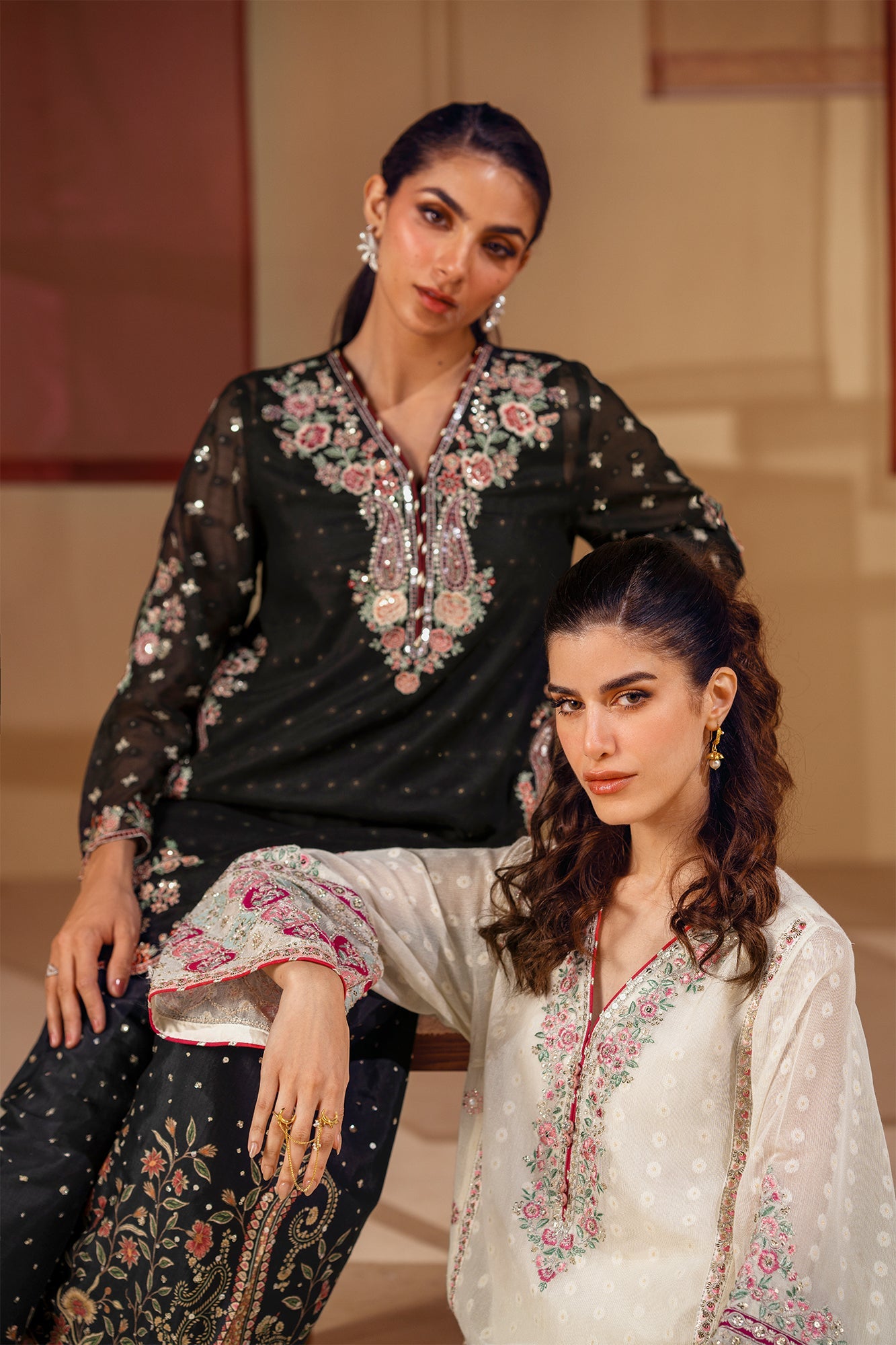 EMBROIDERED SUIT (E0832/104/902) - Image 6
