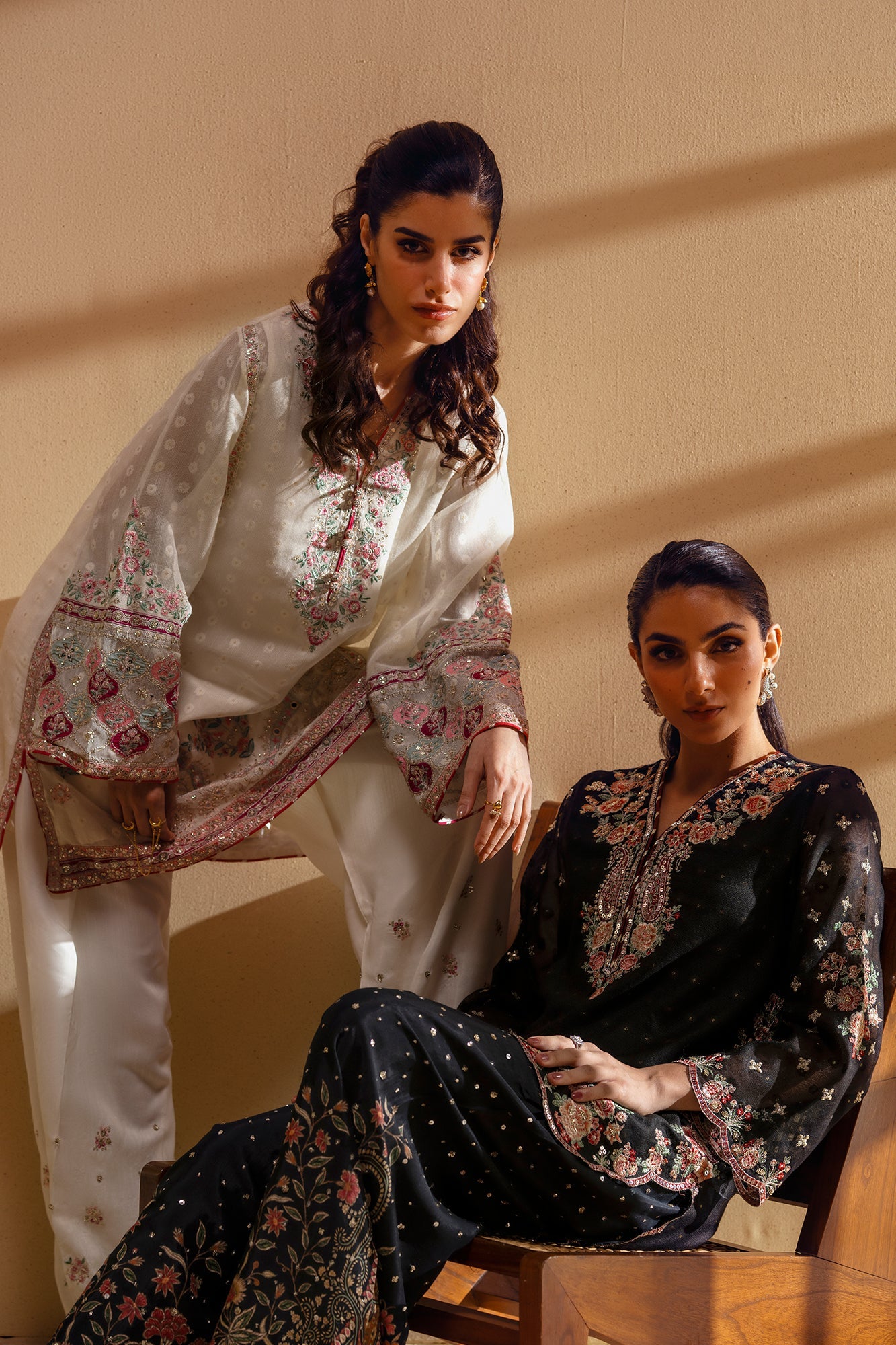 EMBROIDERED SUIT (E0832/104/902) - Image 7