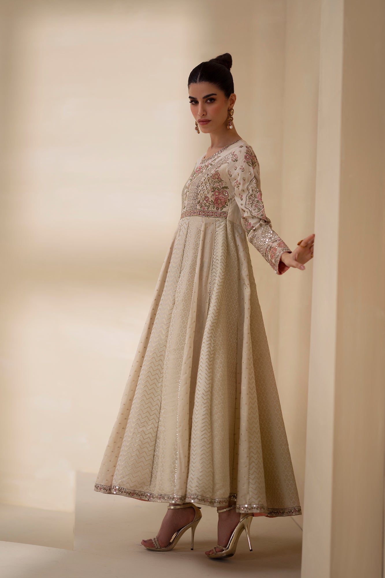 EMBROIDERED DRESS (E0846/104/002) - Image 9