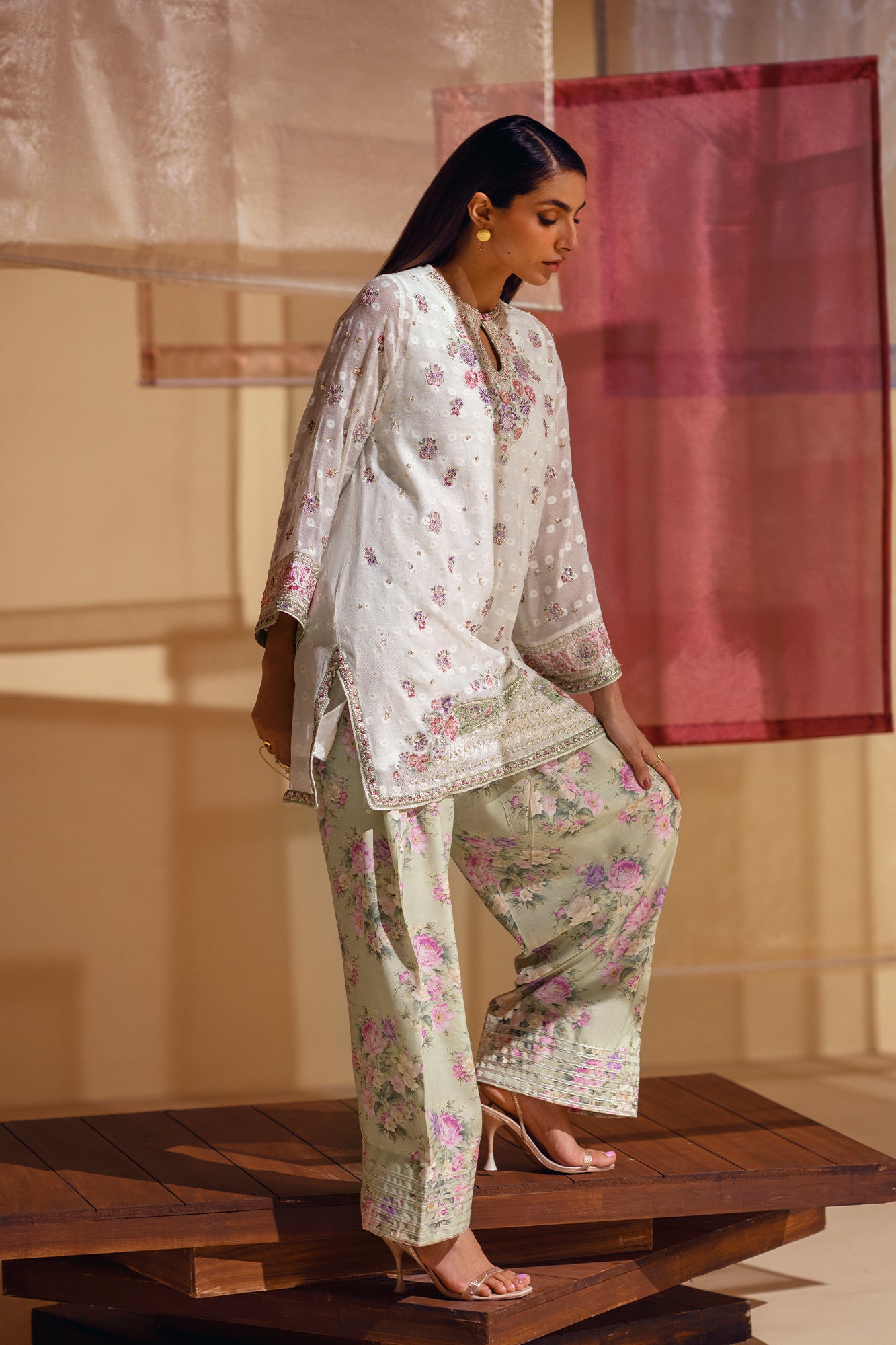 EMBROIDERED SUIT (E0830/104/005) - Image 12