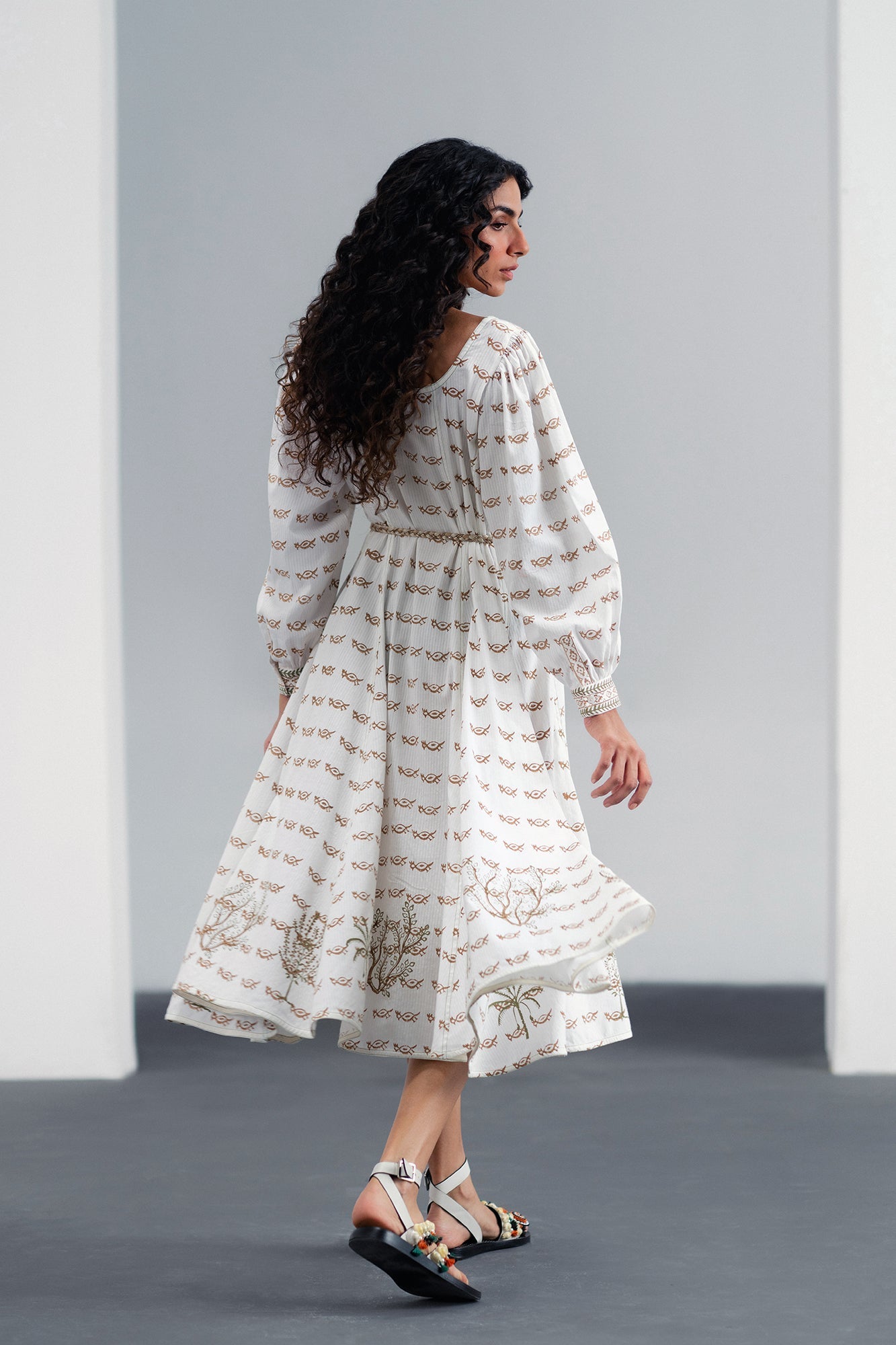 DRESS (E120/003/0045) - Image 2