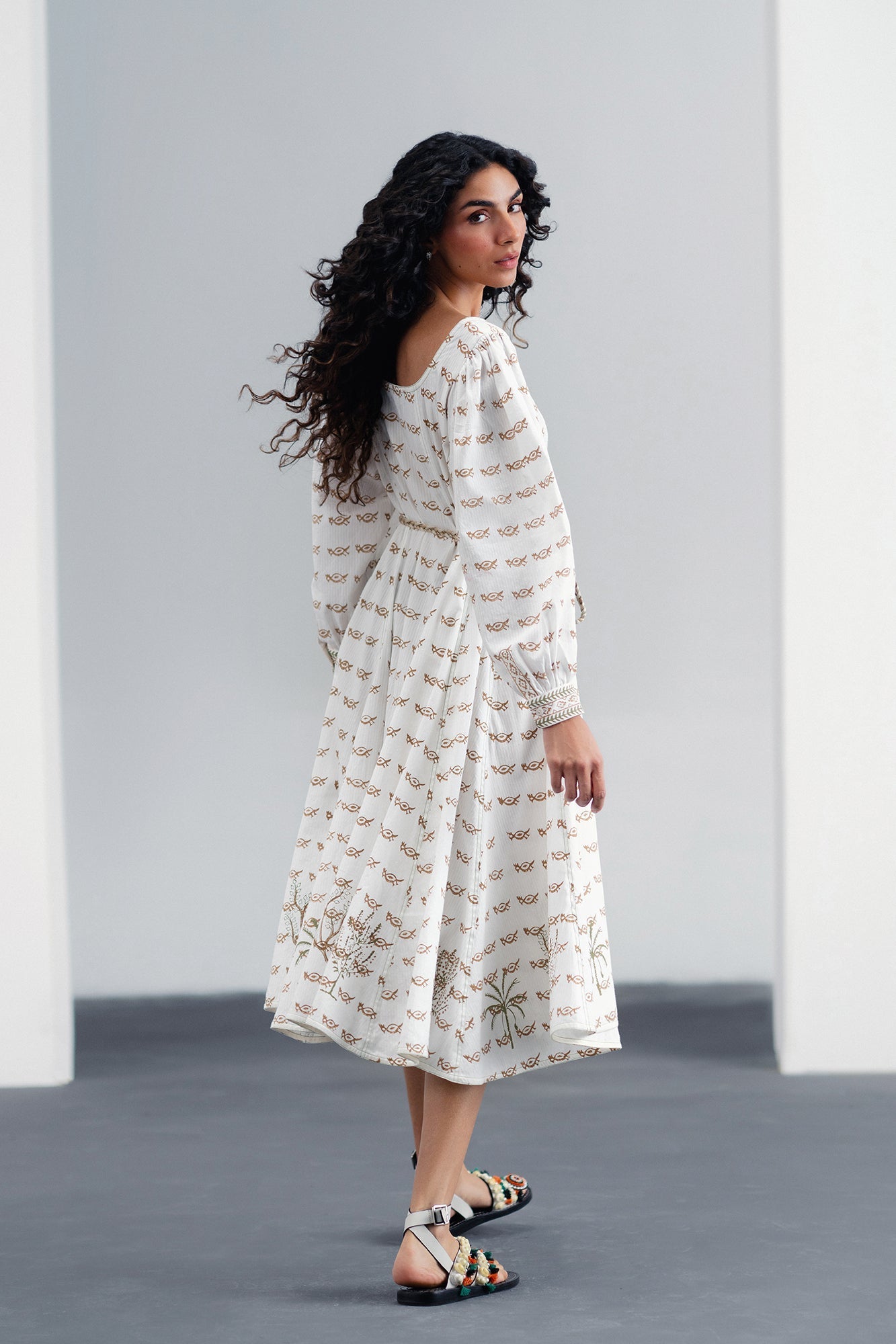 DRESS (E120/003/0045) - Image 3