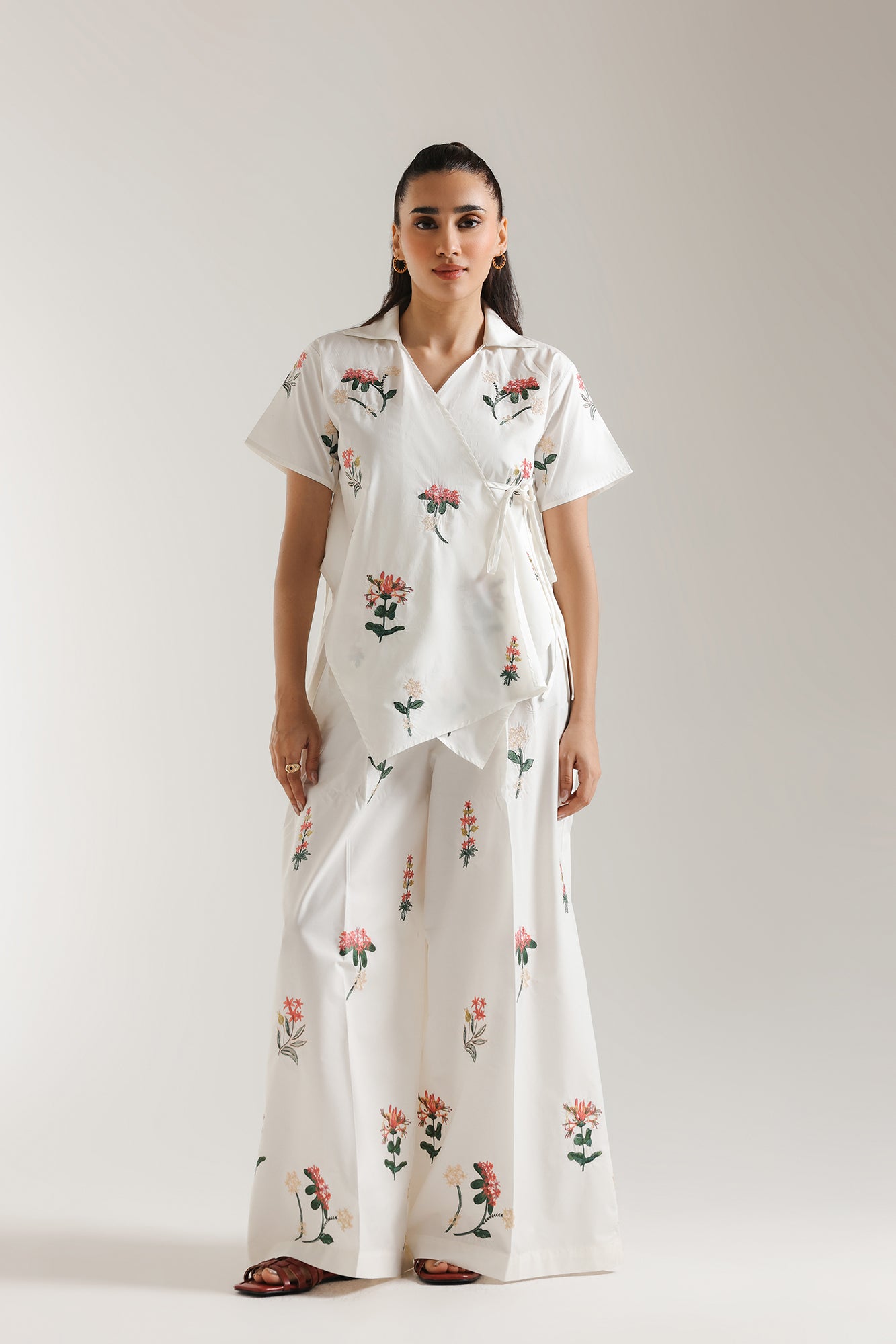 EMBROIDERED SUIT (E106/002/0672) - Image 2