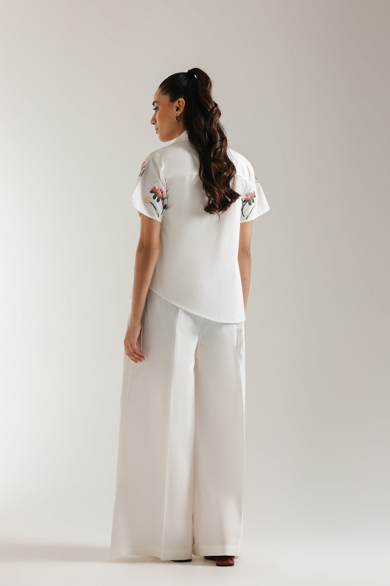 EMBROIDERED SUIT (E106/002/0672) - Image 3