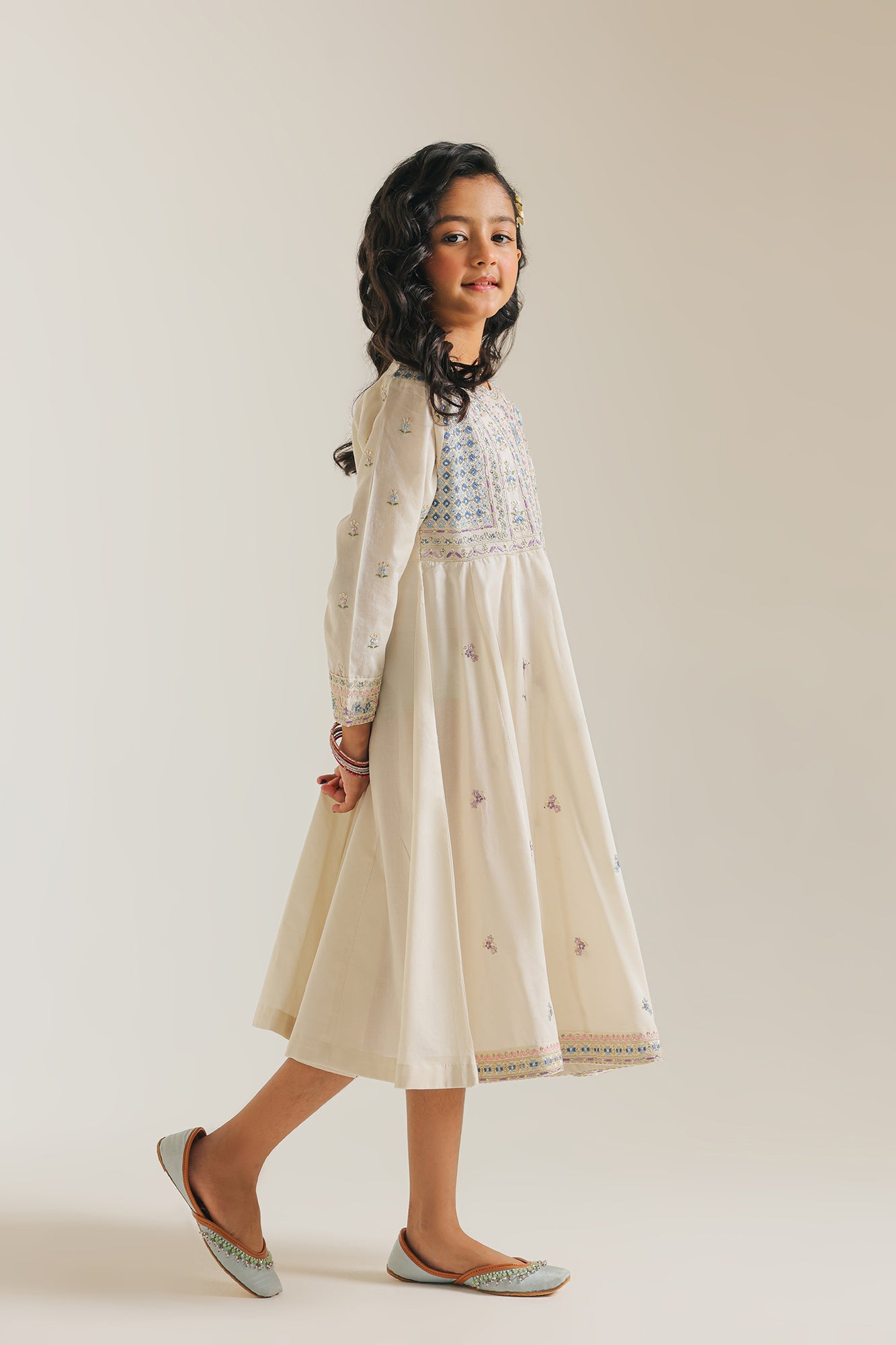 EMBROIDERED DRESS (E404/002/0722) - Image 3