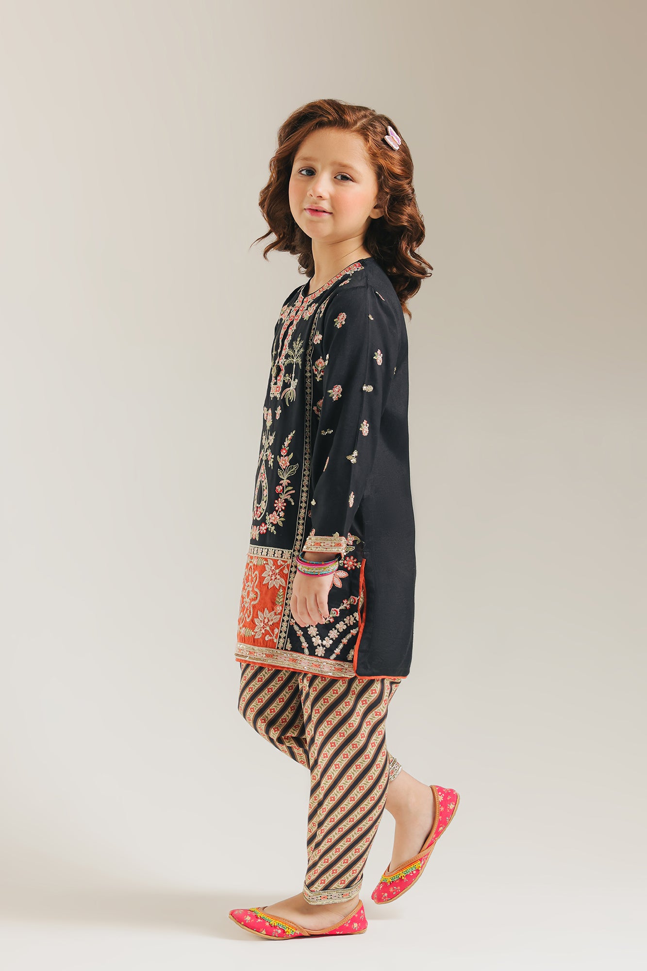 EMBROIDERED SUIT (E0813/404/902) - Image 4