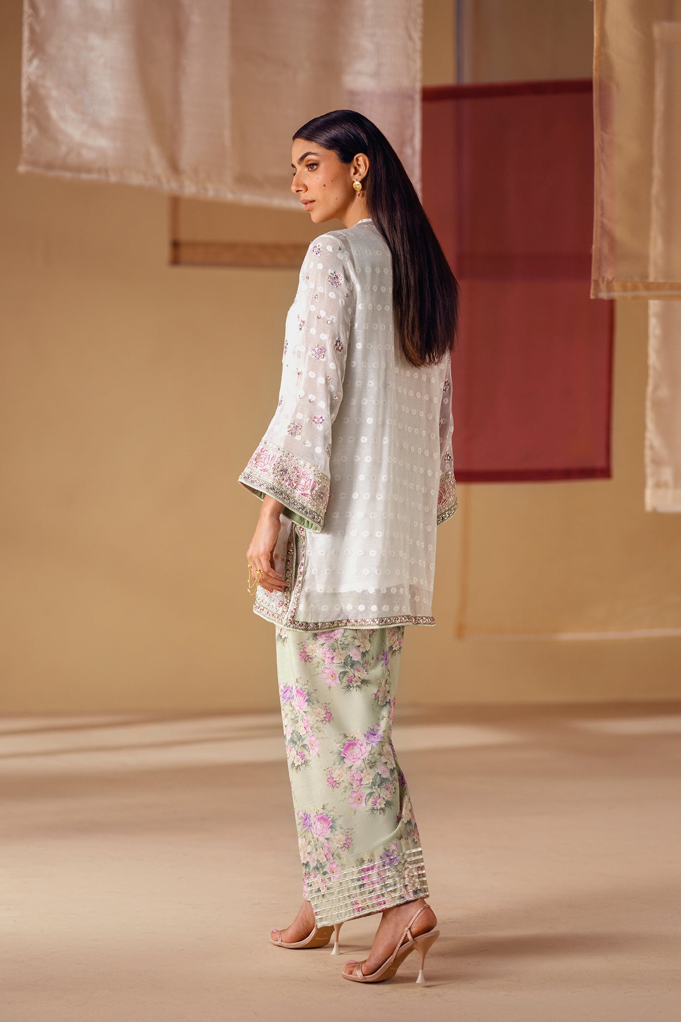 EMBROIDERED SUIT (E0830/104/005) - Image 4