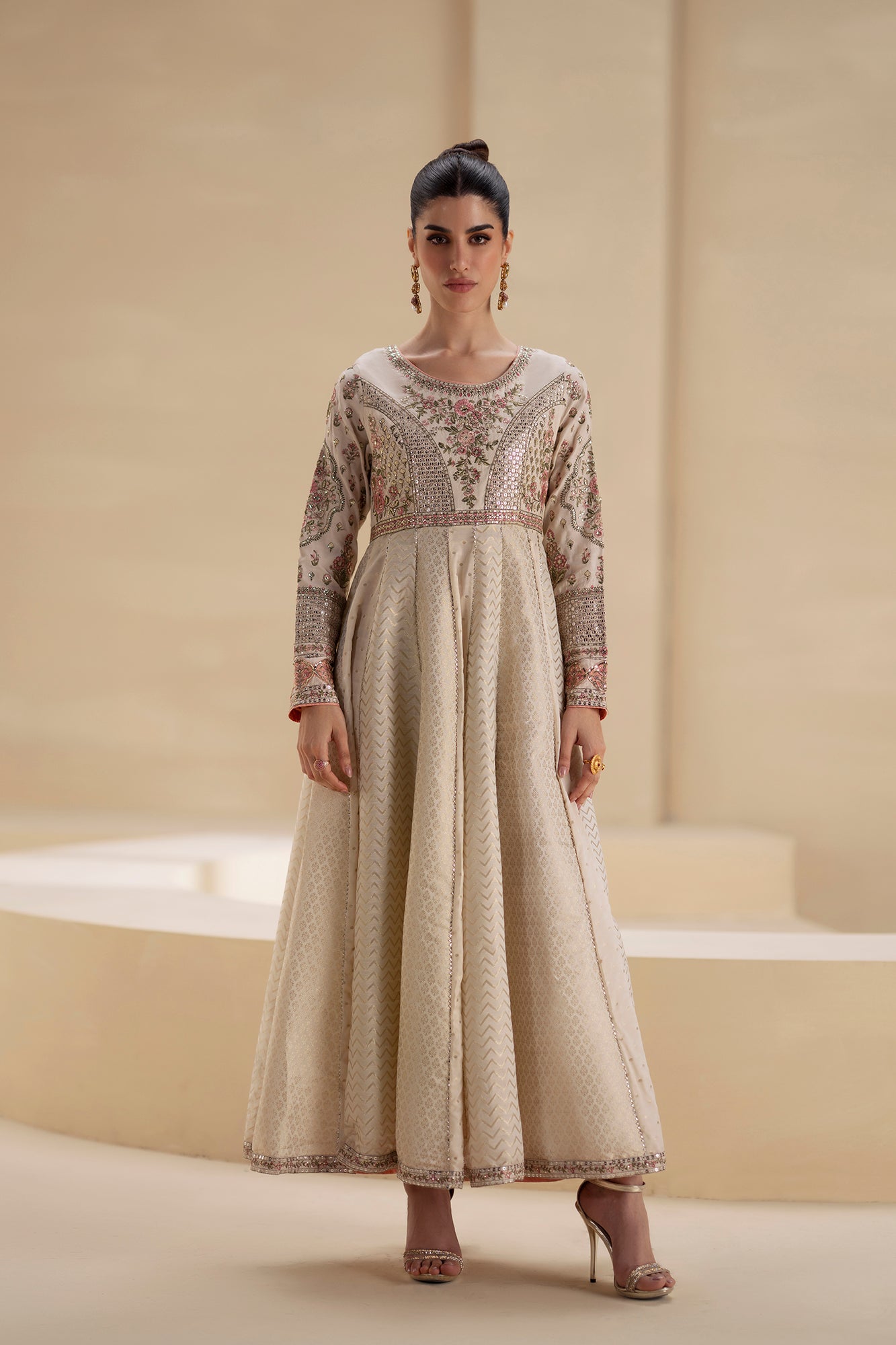 EMBROIDERED DRESS (E0846/104/002) - Image 2