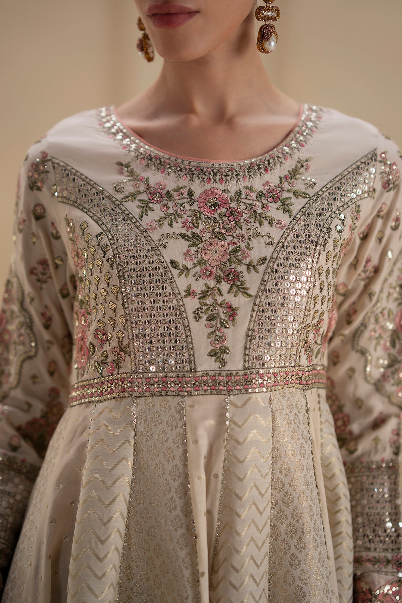 EMBROIDERED DRESS (E0846/104/002) - Image 6