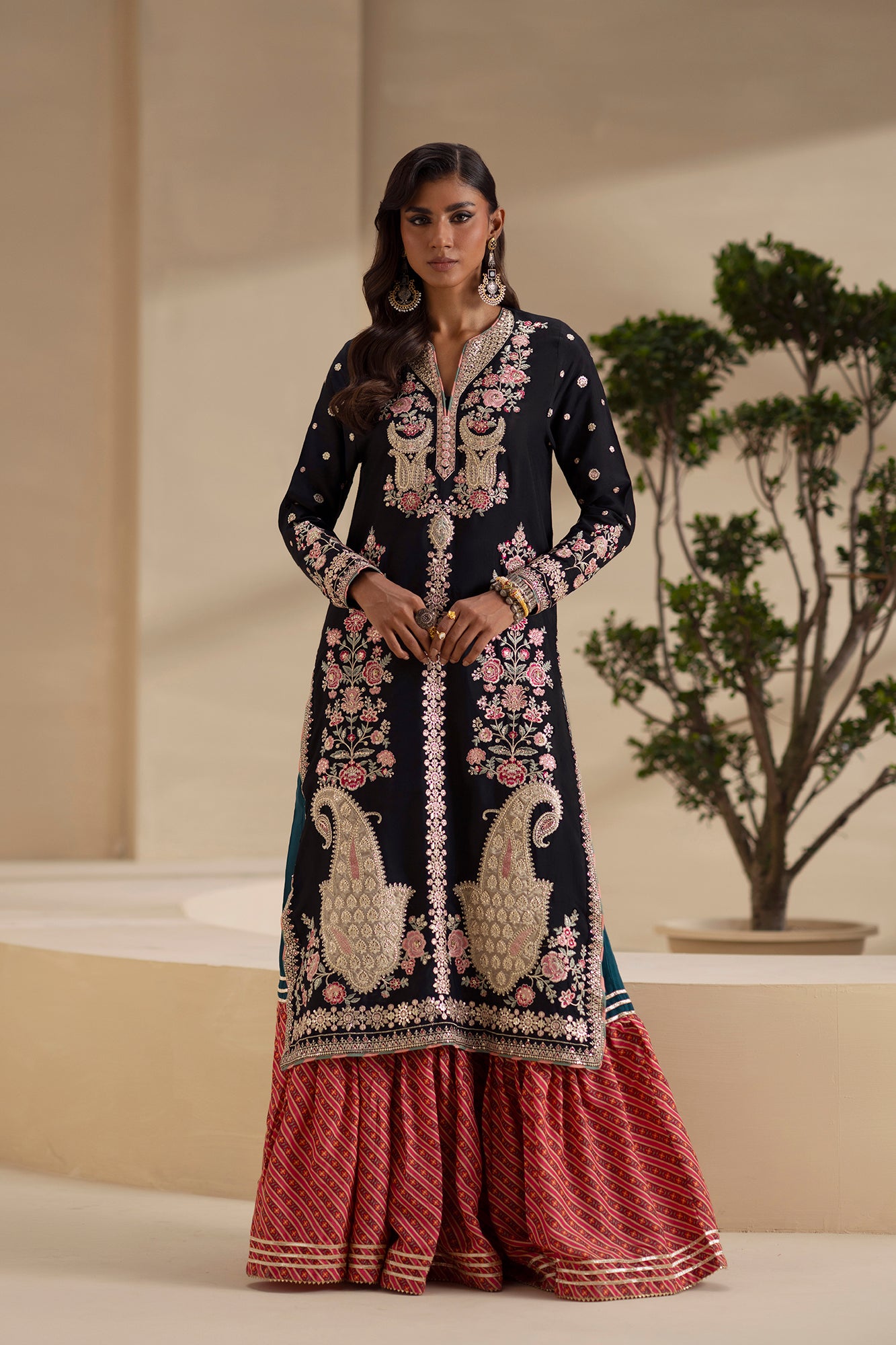 EMBROIDERED SUIT (E0900/104/902) - Image 2