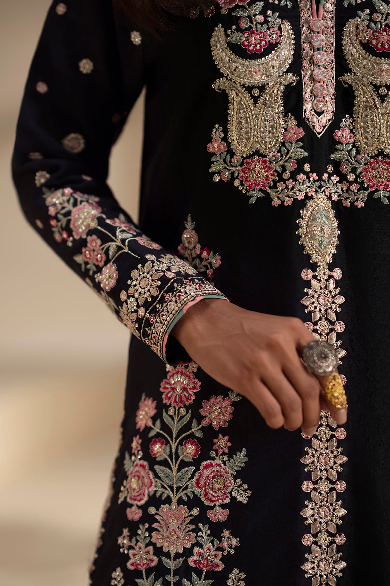 EMBROIDERED SUIT (E0900/104/902) - Image 6