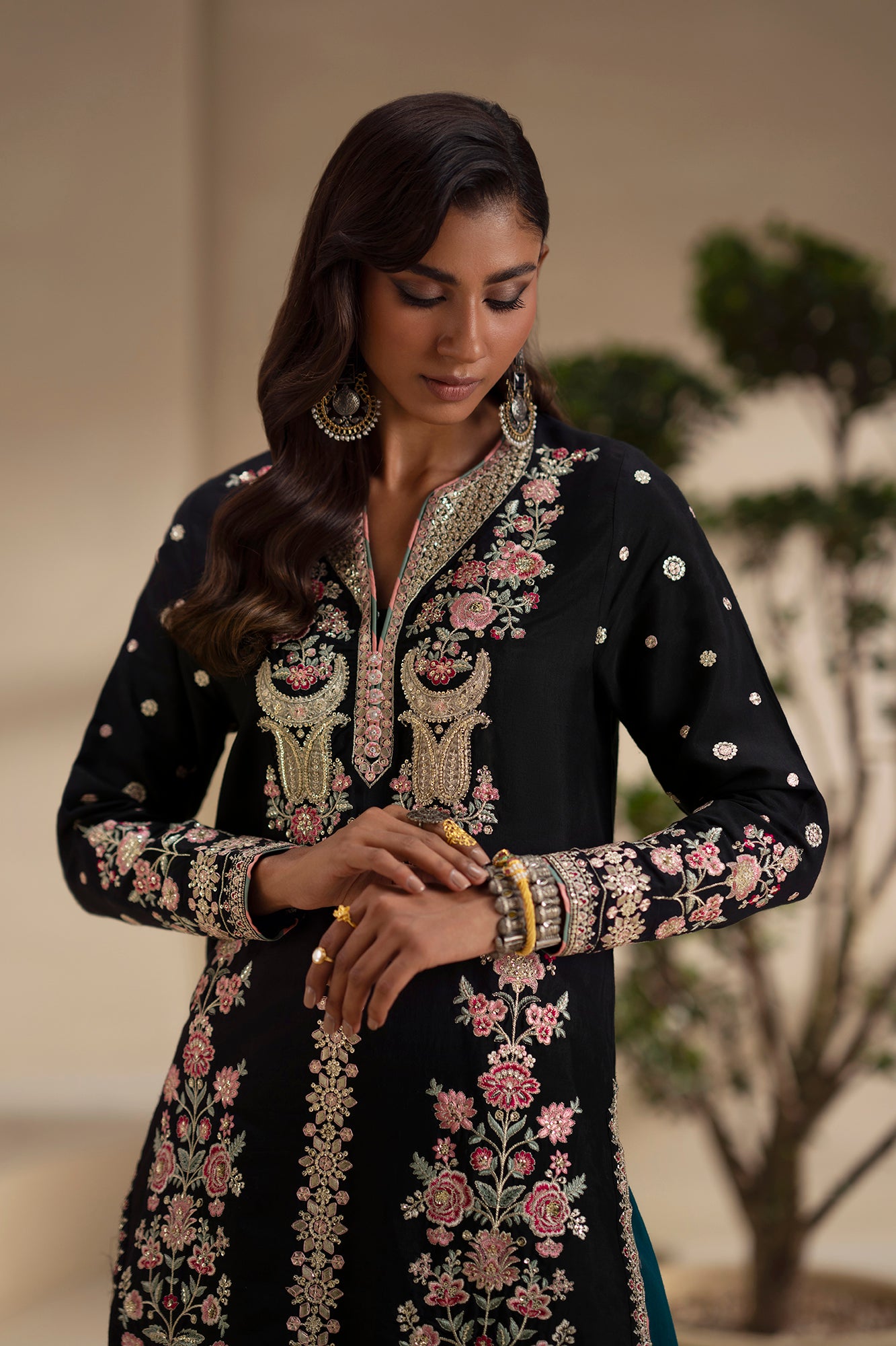 EMBROIDERED SUIT (E0900/104/902) - Image 9