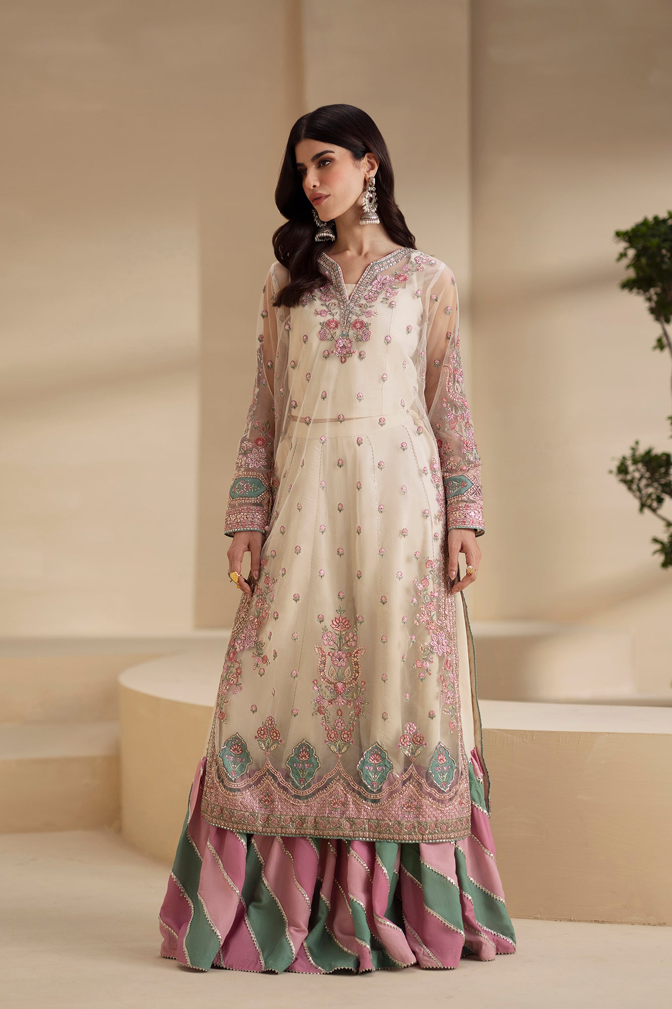 EMBROIDERED SUIT (E0906/104/003) - Image 2