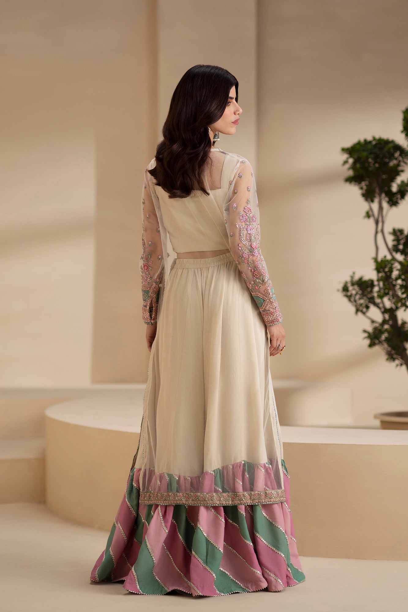 EMBROIDERED SUIT (E0906/104/003) - Image 4