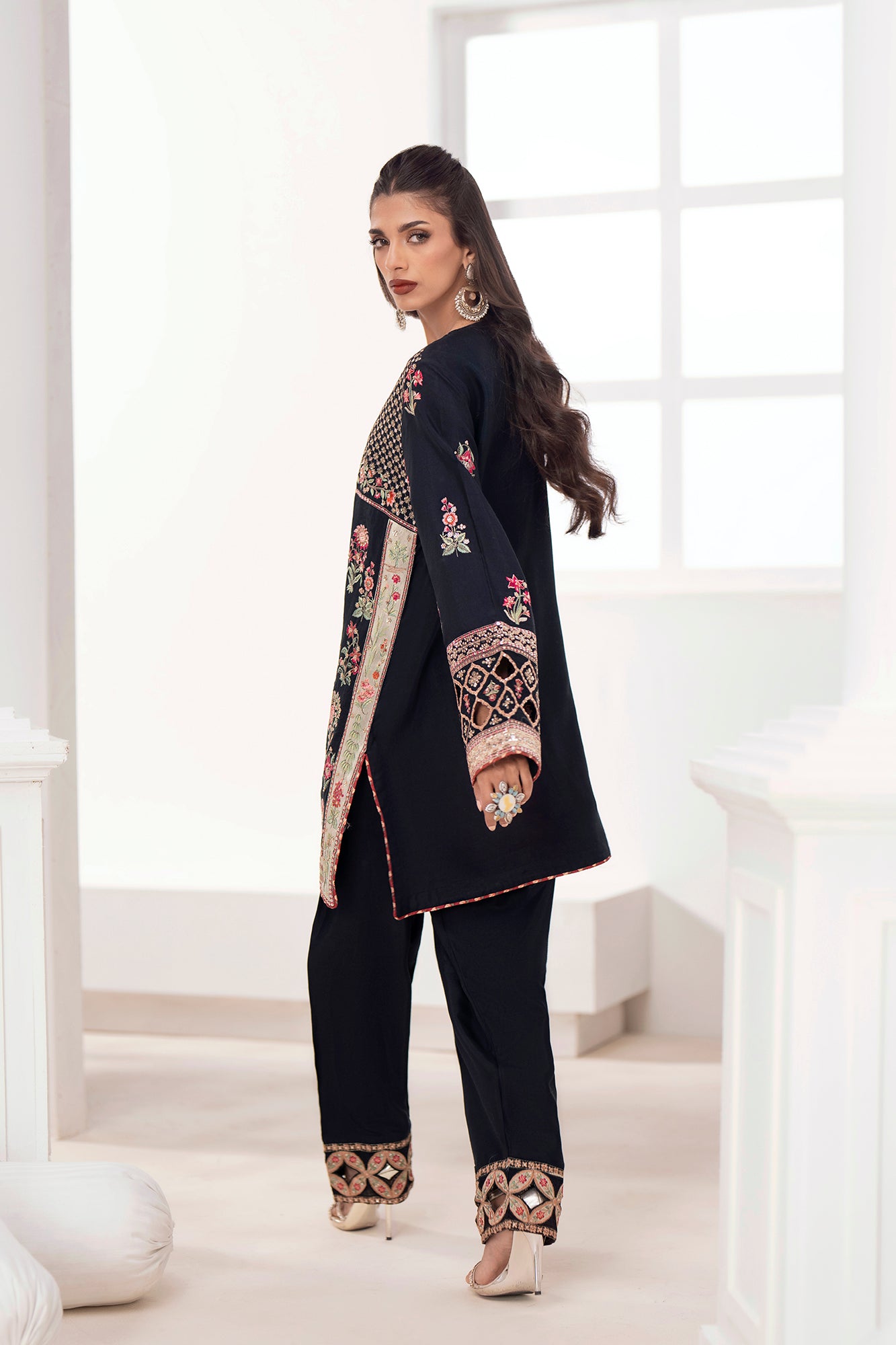 EMBROIDERED SUIT (E0911/104/902) - Image 3