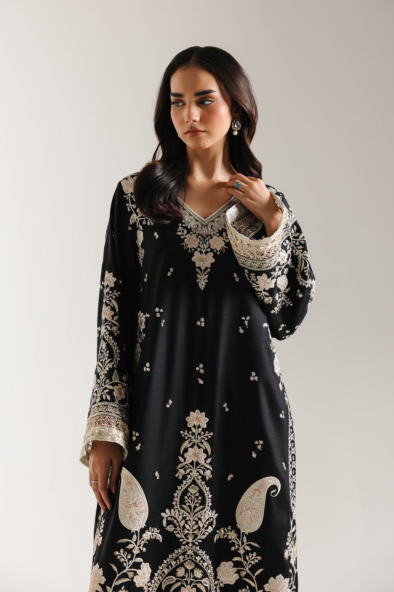 EMBROIDERED KAFTAN (E0971/104/902) - Image 5
