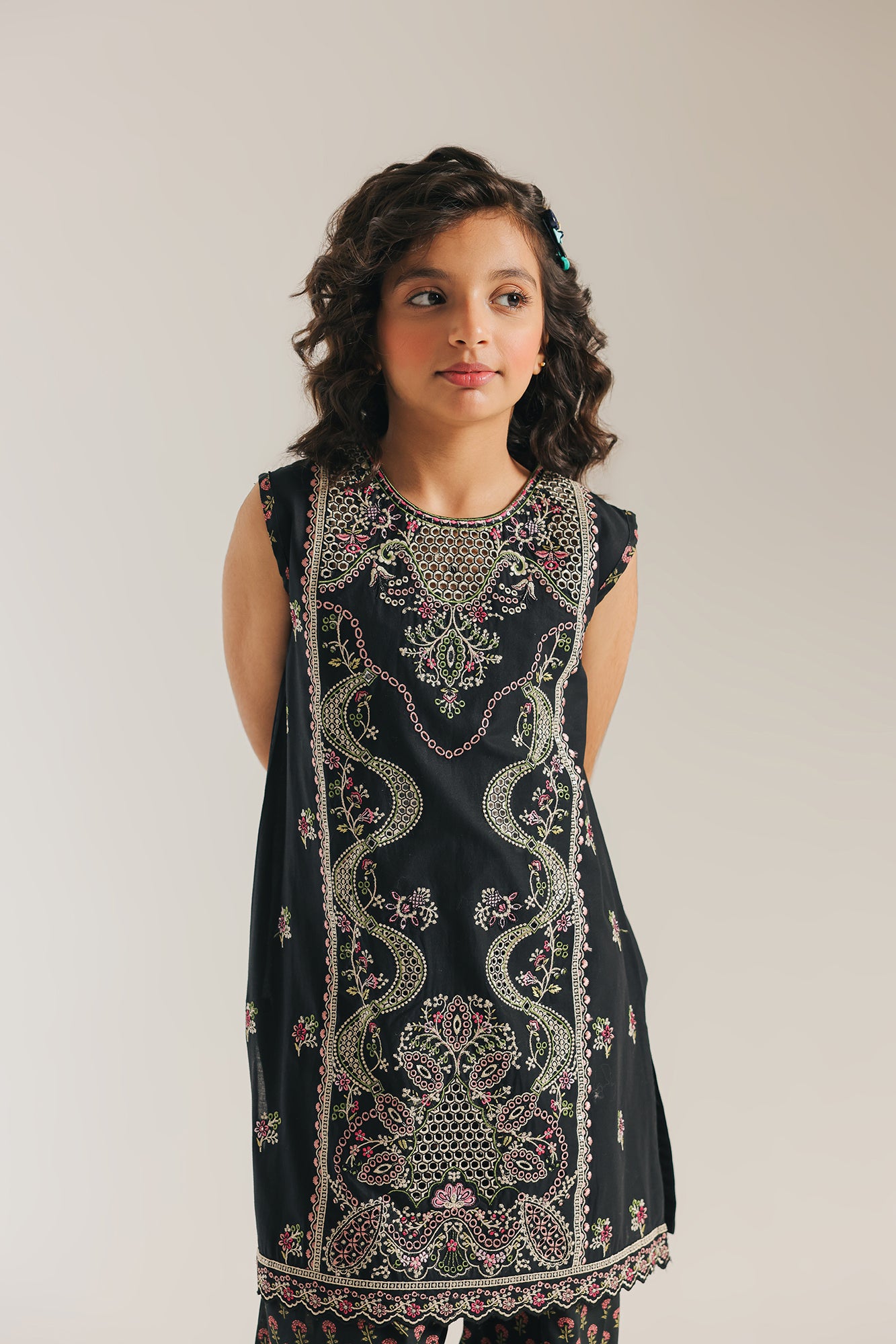 EMBROIDERED SUIT (E1056/402/902) - Image 4