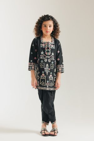 EMBROIDERED SUIT (E1362/402/901)