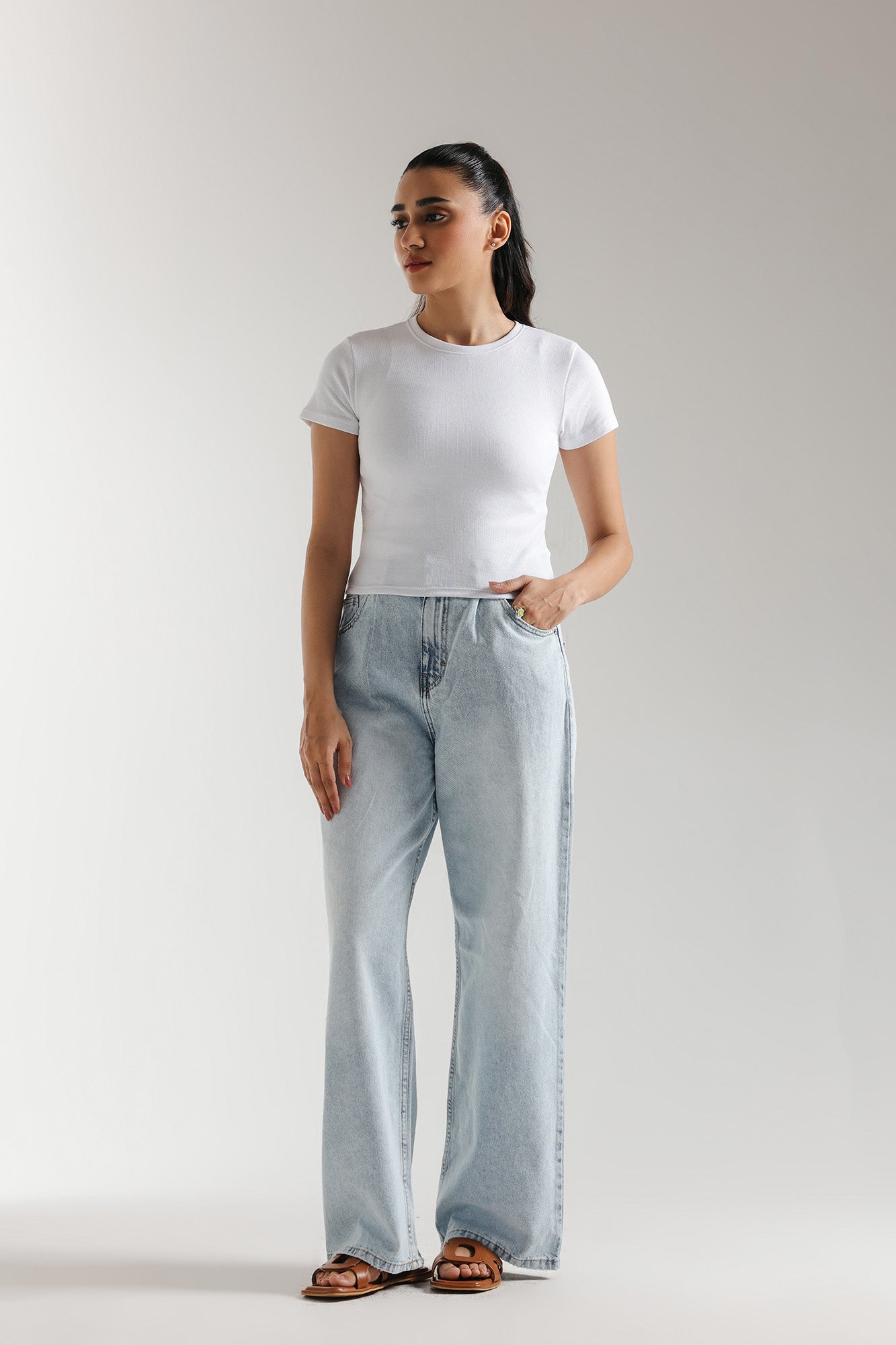 TOP (E2451/108/001) - Image 2