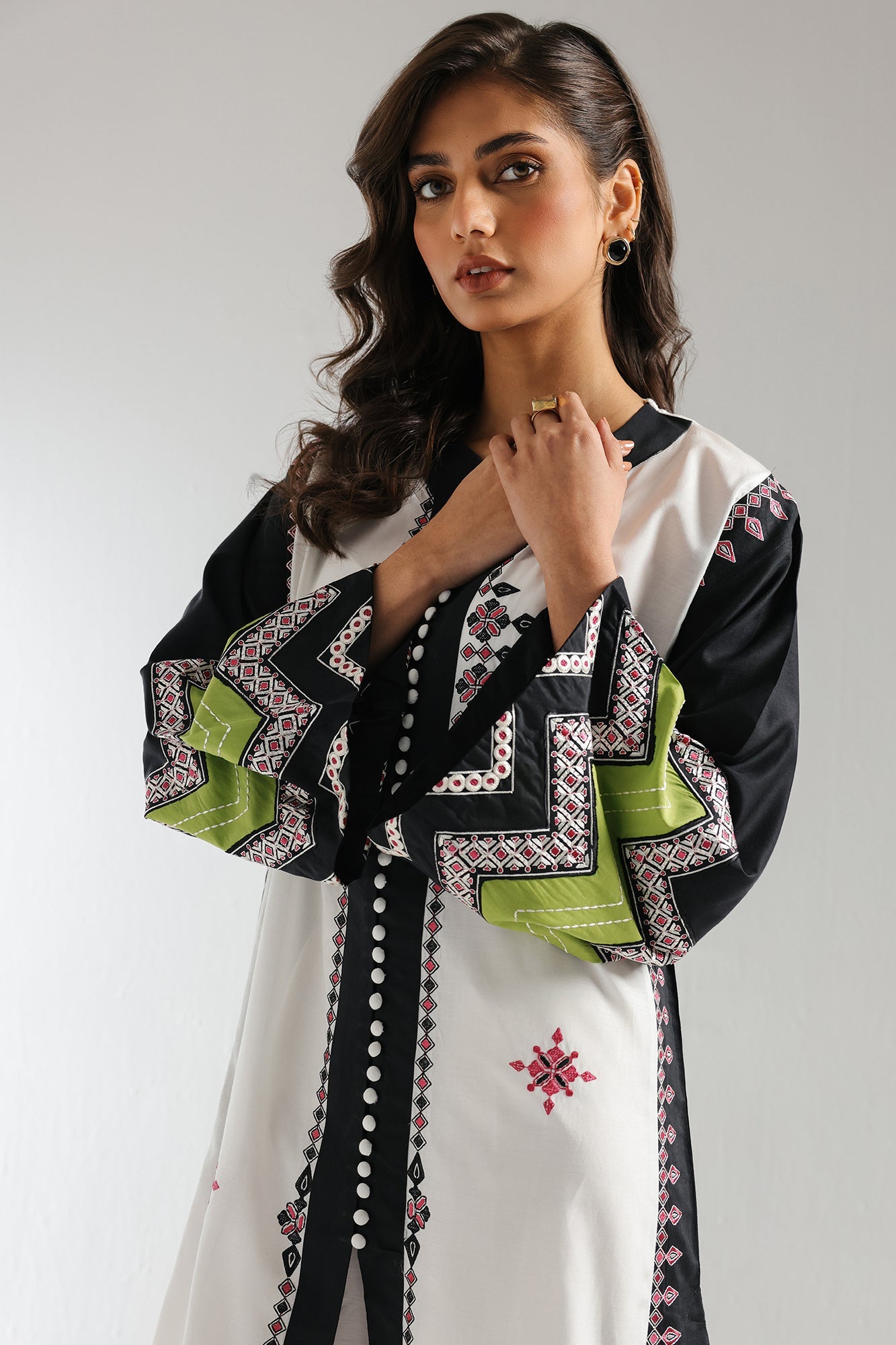 EMBROIDERED SUIT (E2950/103/005) - Image 4
