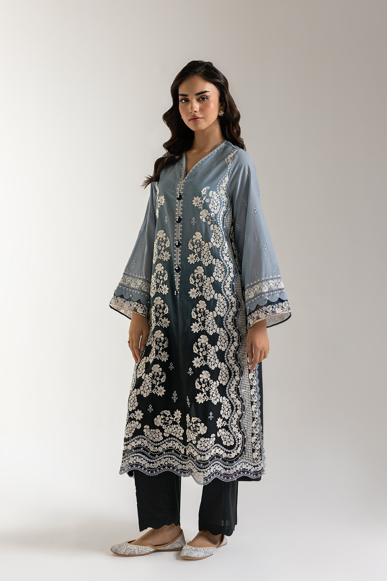 EMBROIDERED SUIT (E3106/103/907) - Image 3