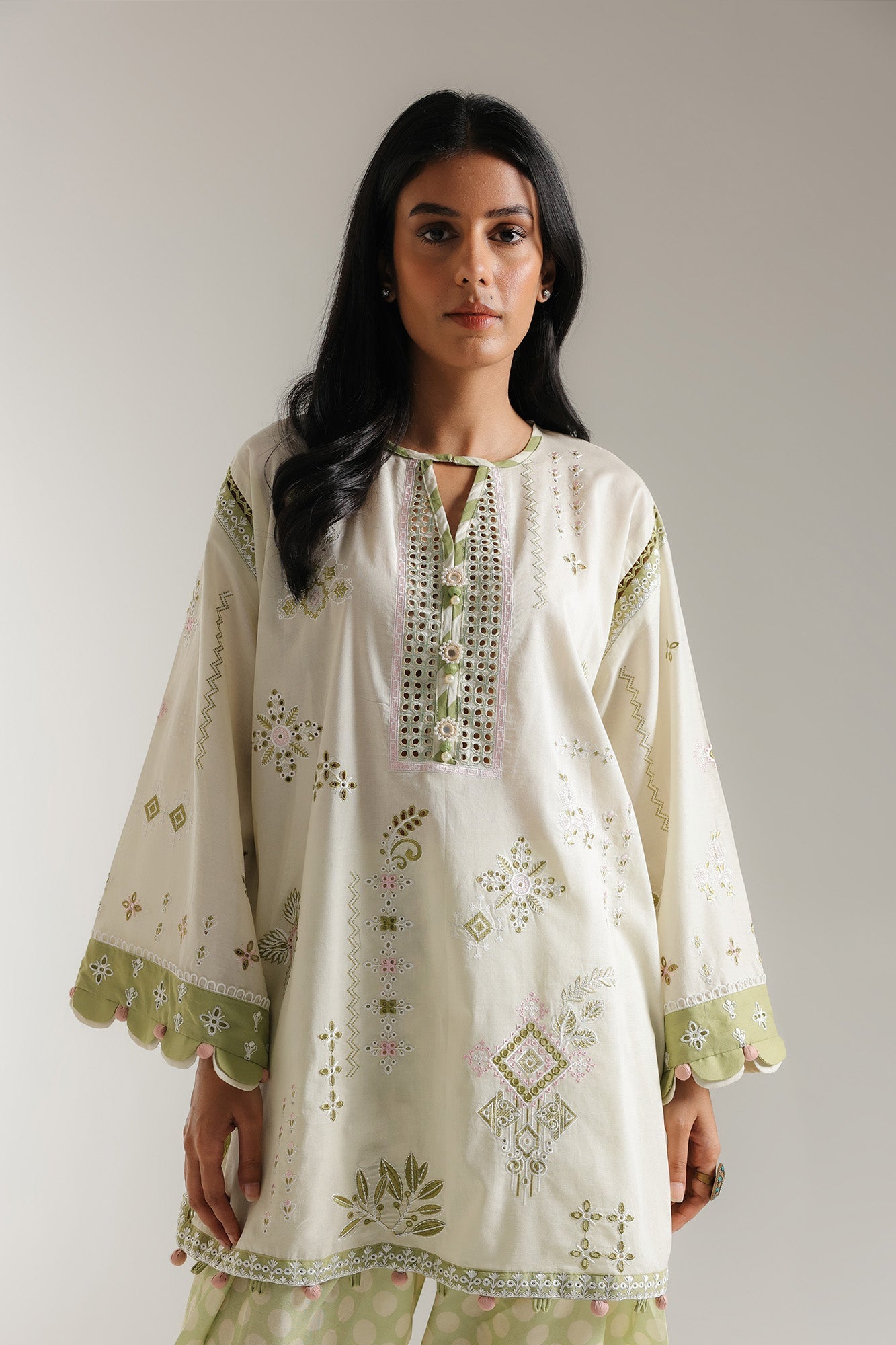 EMBROIDERED SUIT (E103/110/3242) - Image 4