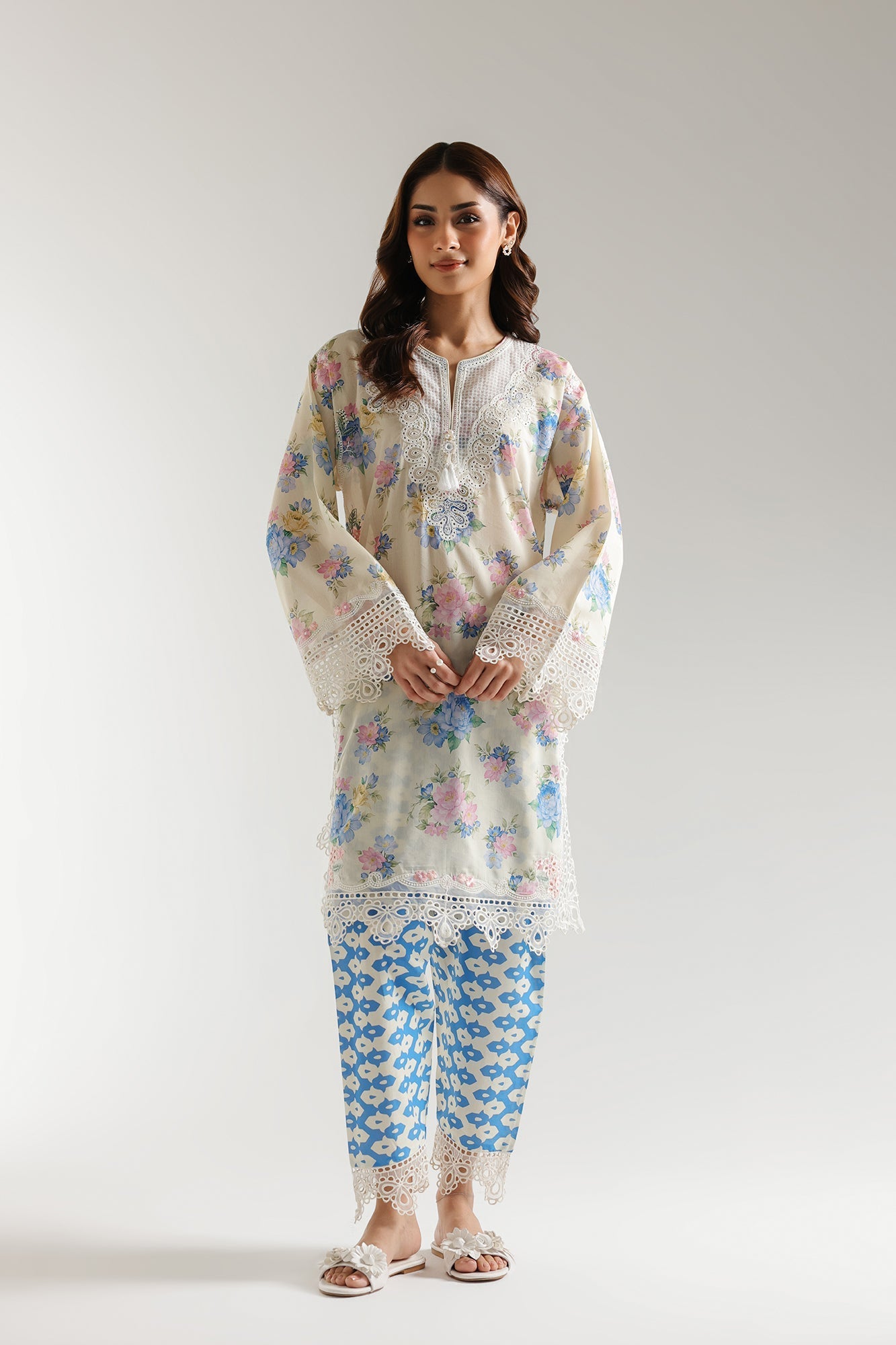 EMBROIDERED SUIT (E103/115/3272) - Image 2