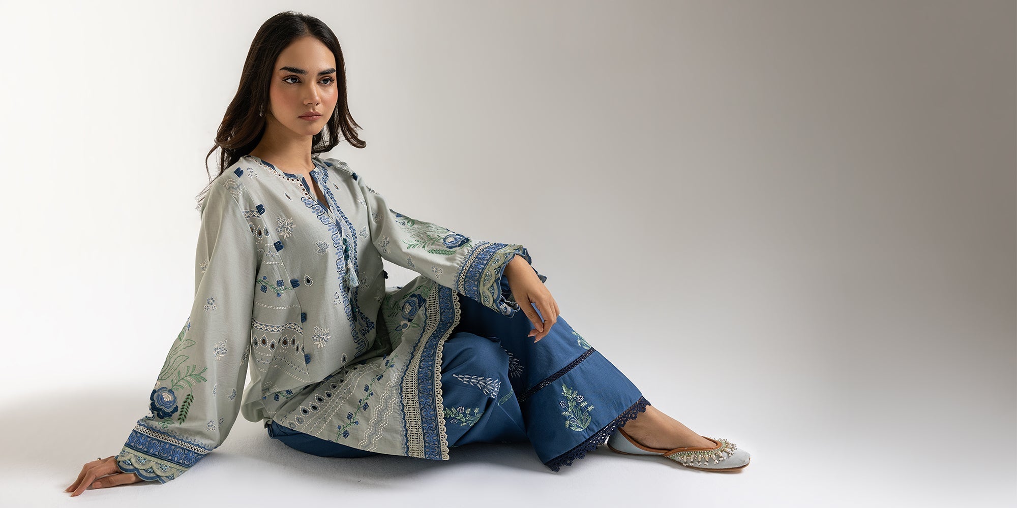 EMBROIDERED SUIT (E103/720/3309) - Image 6