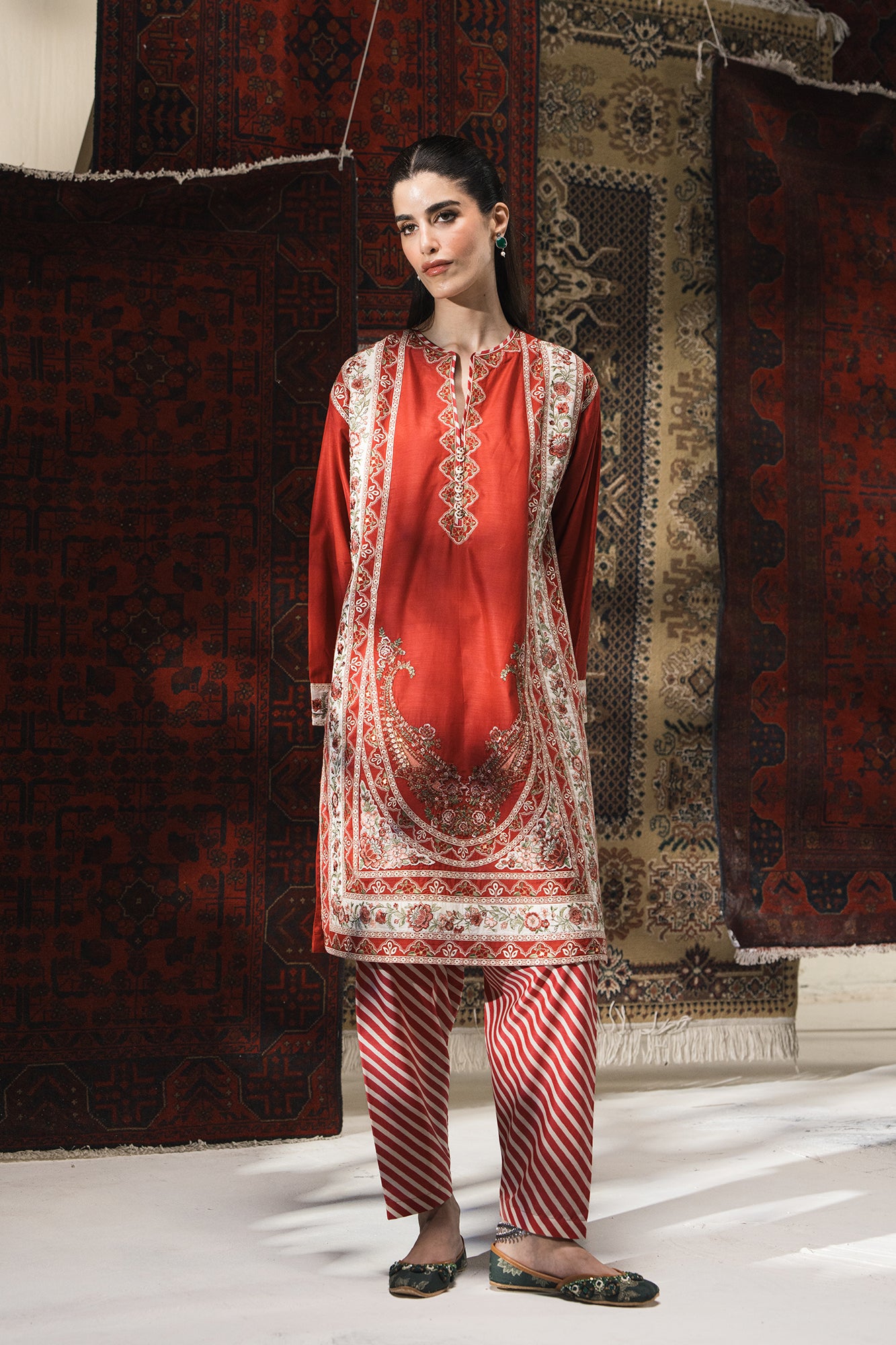 EMBROIDERED SUIT (E3349/103/415) - Image 2