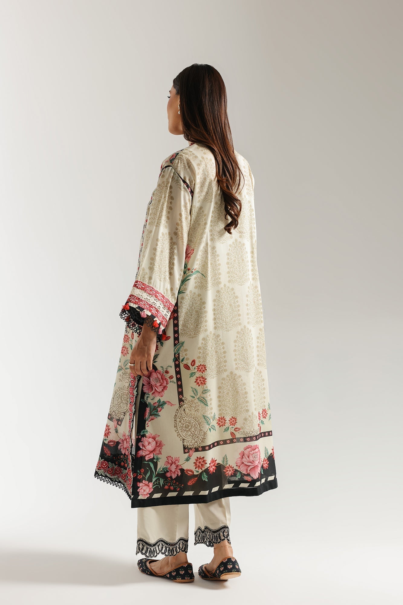 EMBROIDERED SUIT (E3386/103/004) - Image 4