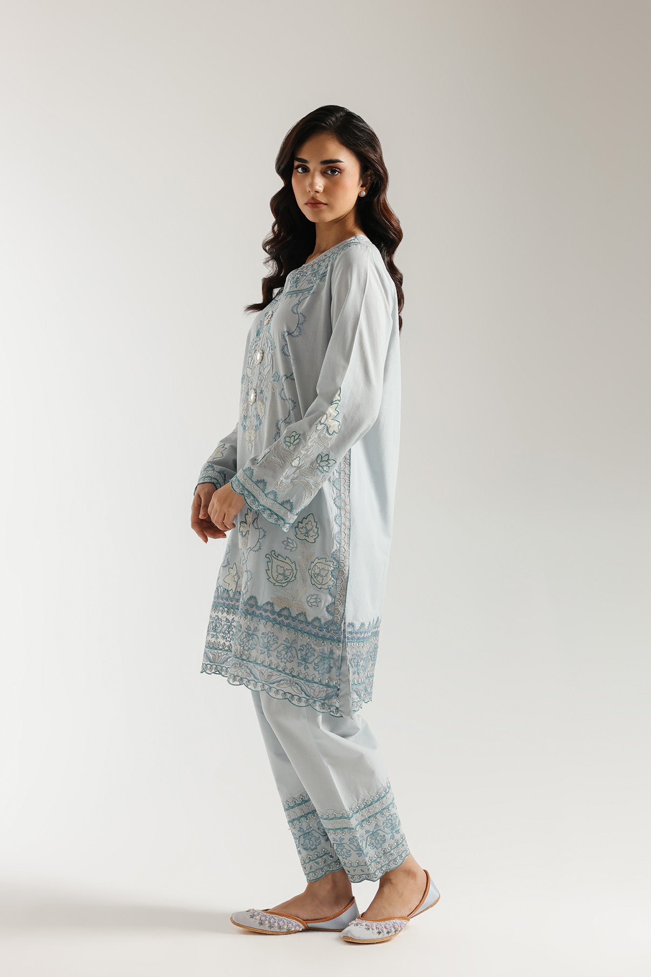 EMBROIDERED SUIT (E3394/103/722) - Image 3