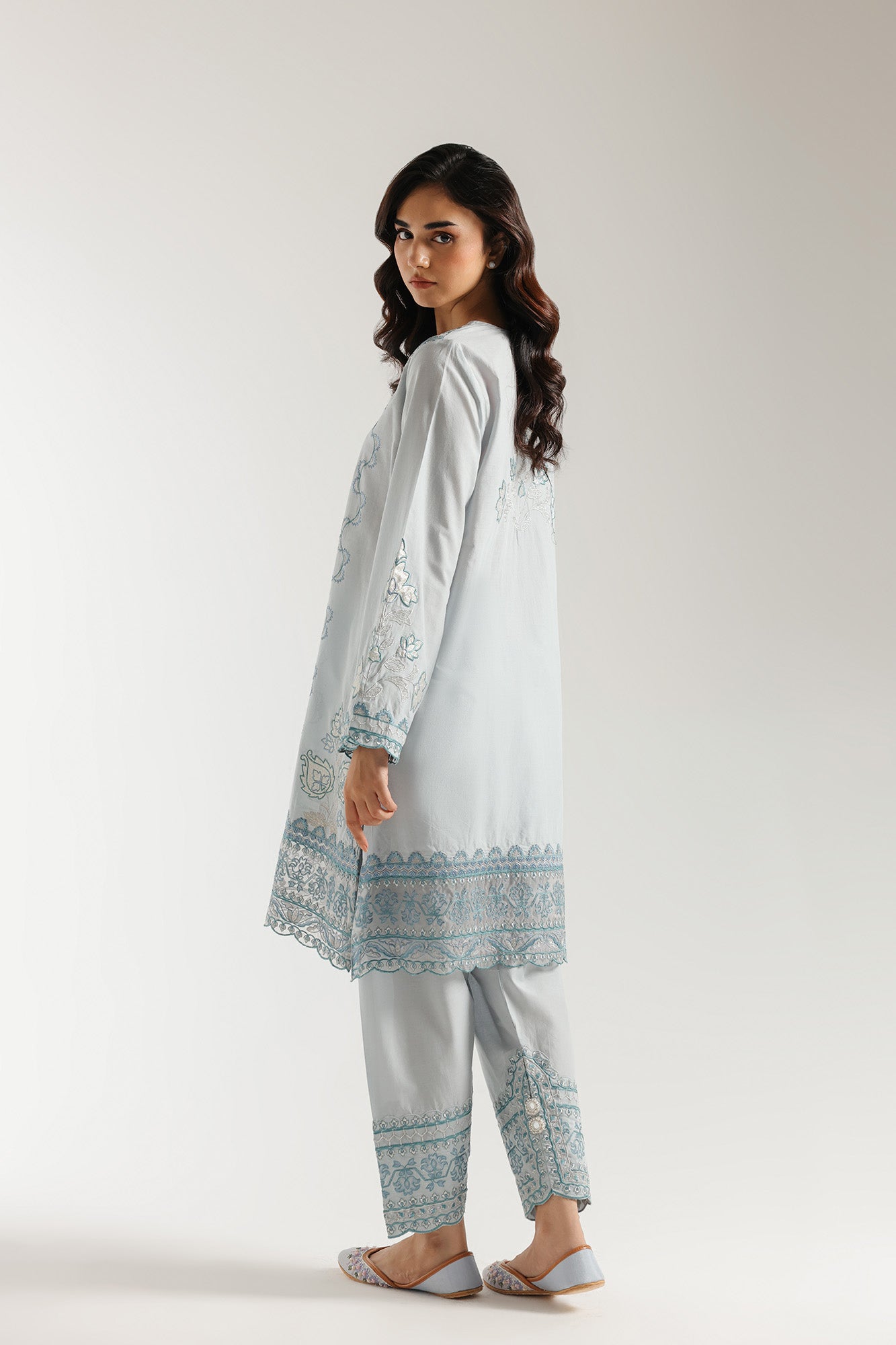 EMBROIDERED SUIT (E3394/103/722) - Image 4