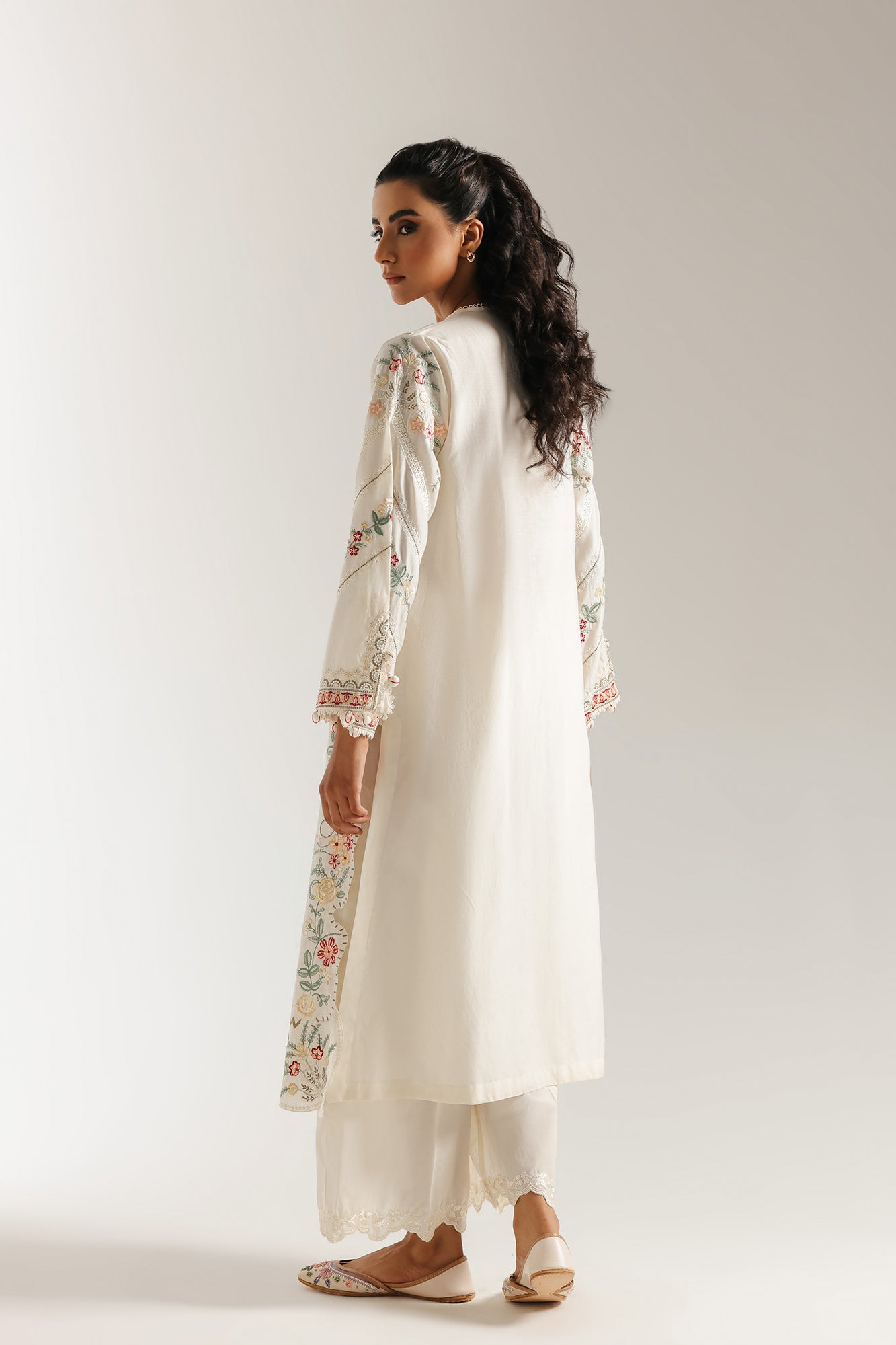 EMBROIDERED SUIT (E3461/103/002) - Image 3