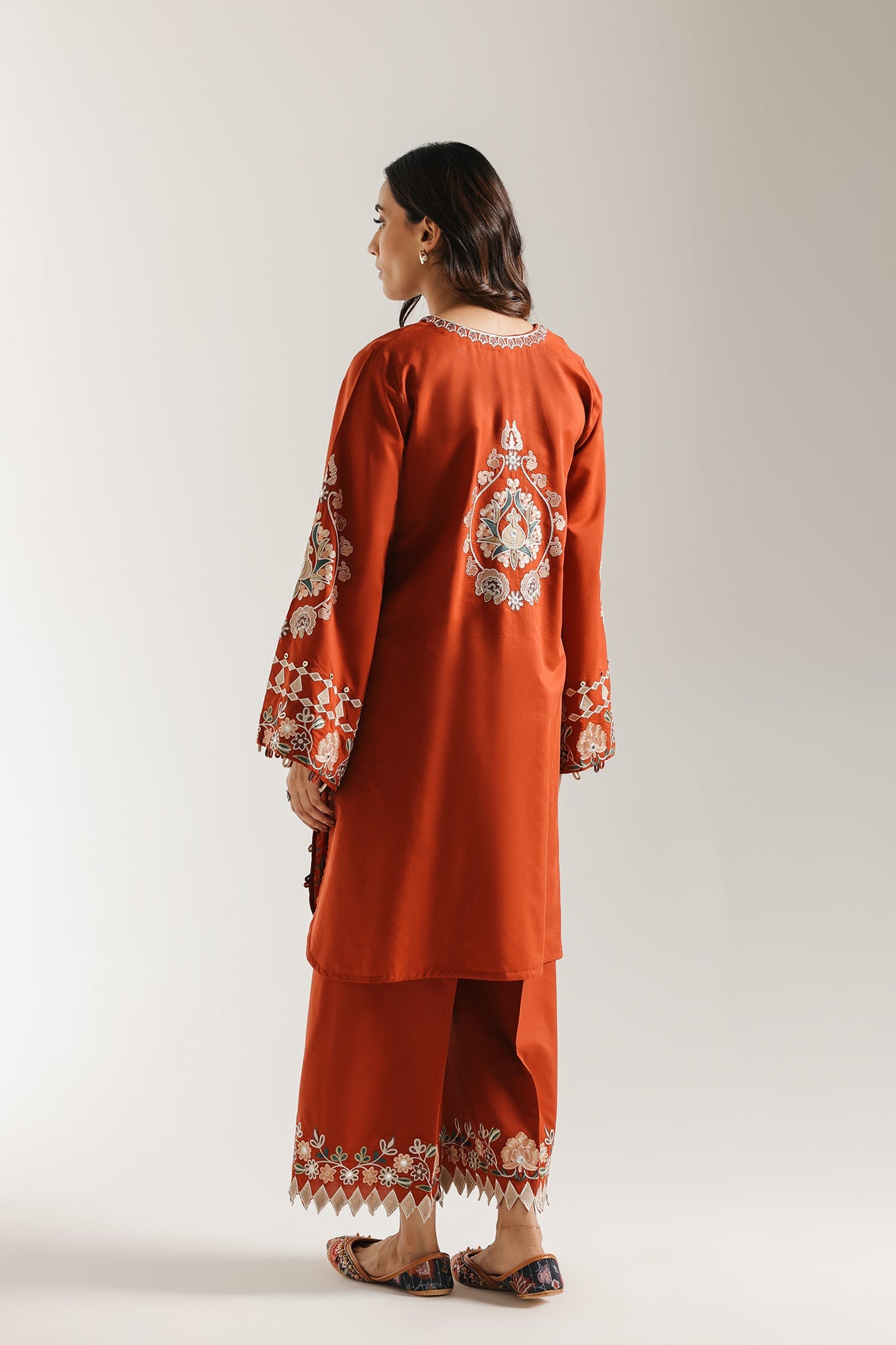 EMBROIDERED SUIT (E3480/103/305) - Image 3