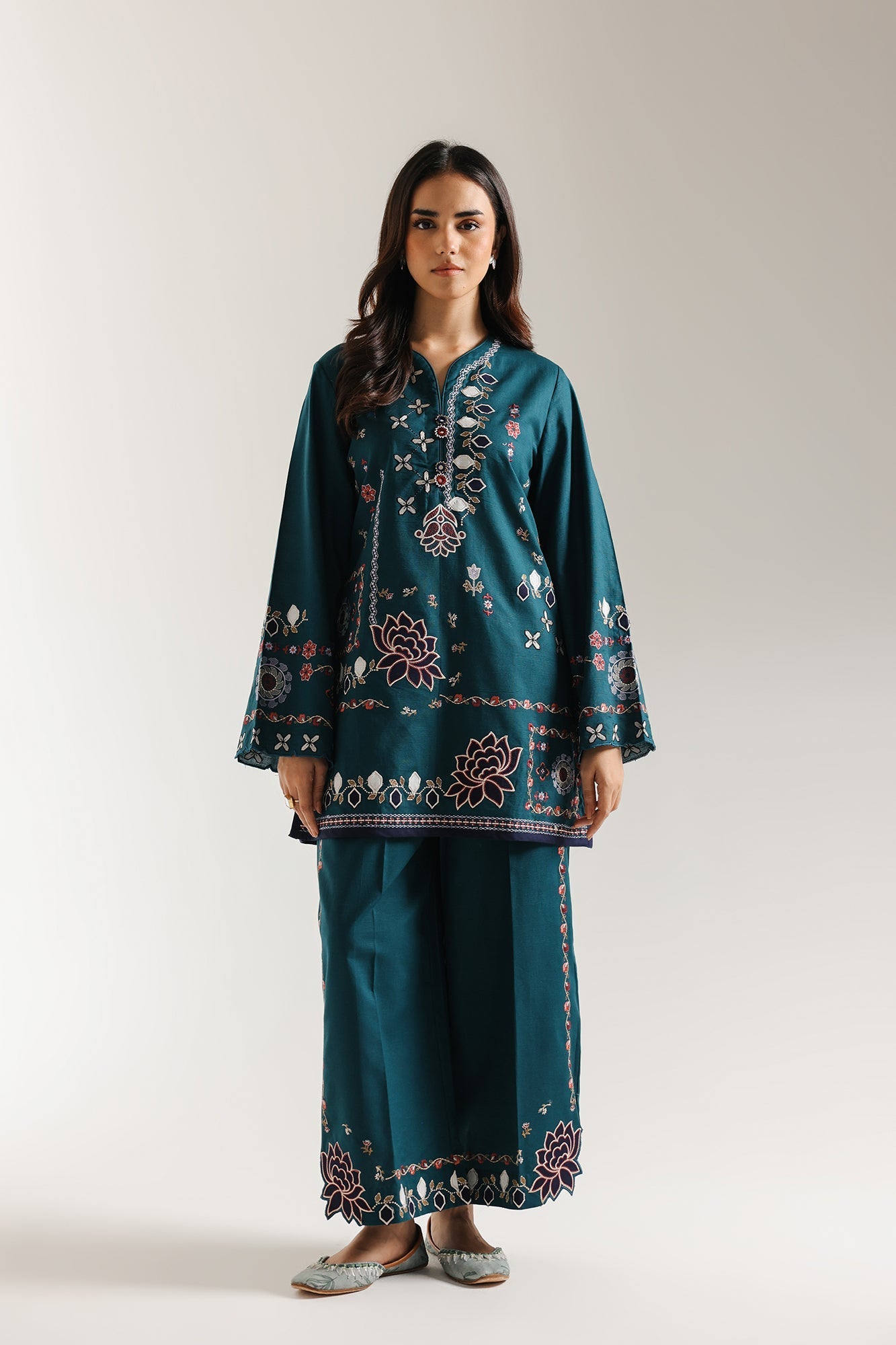 EMBROIDERED SUIT (E3605/103/602) - Image 2