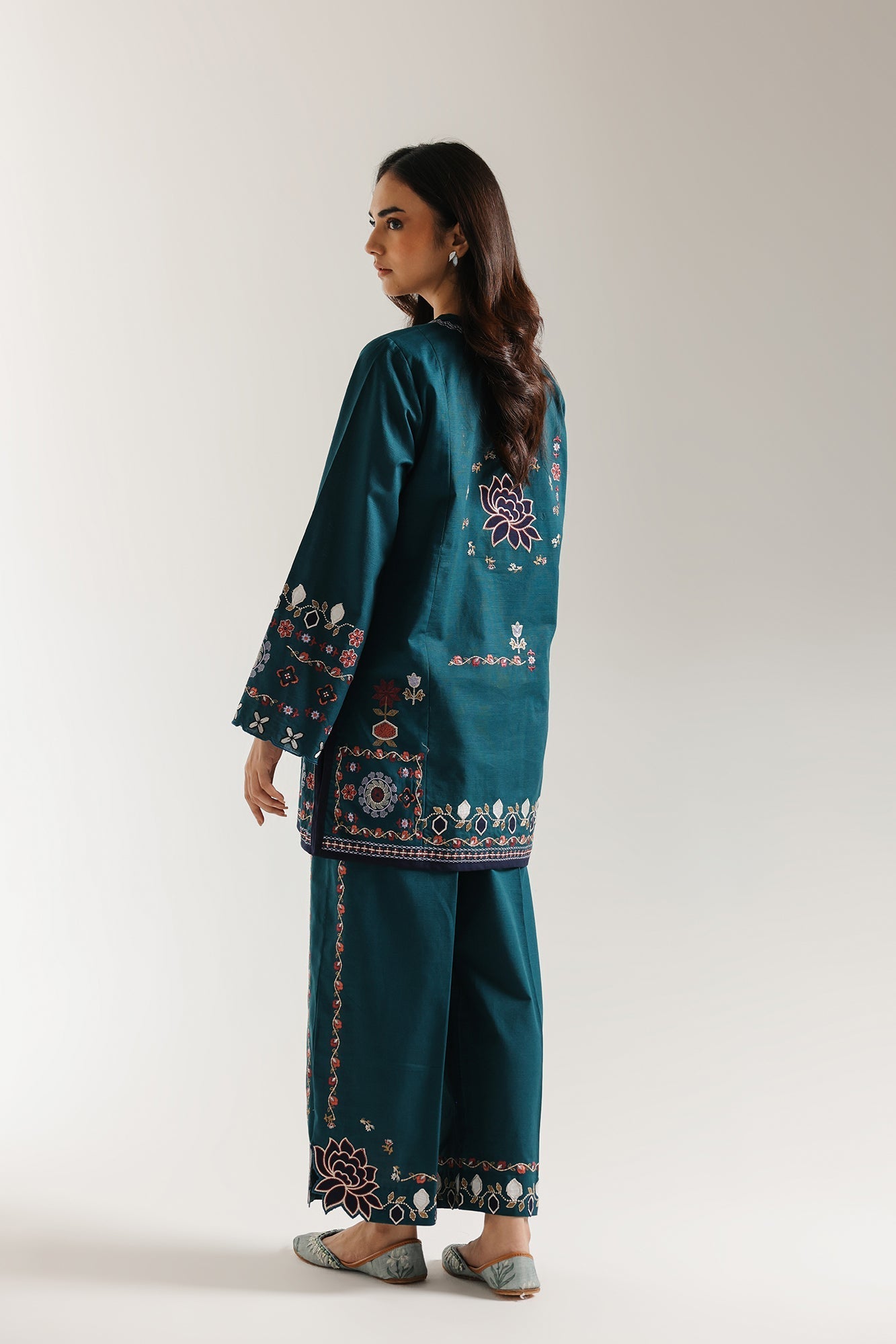EMBROIDERED SUIT (E3605/103/602) - Image 4