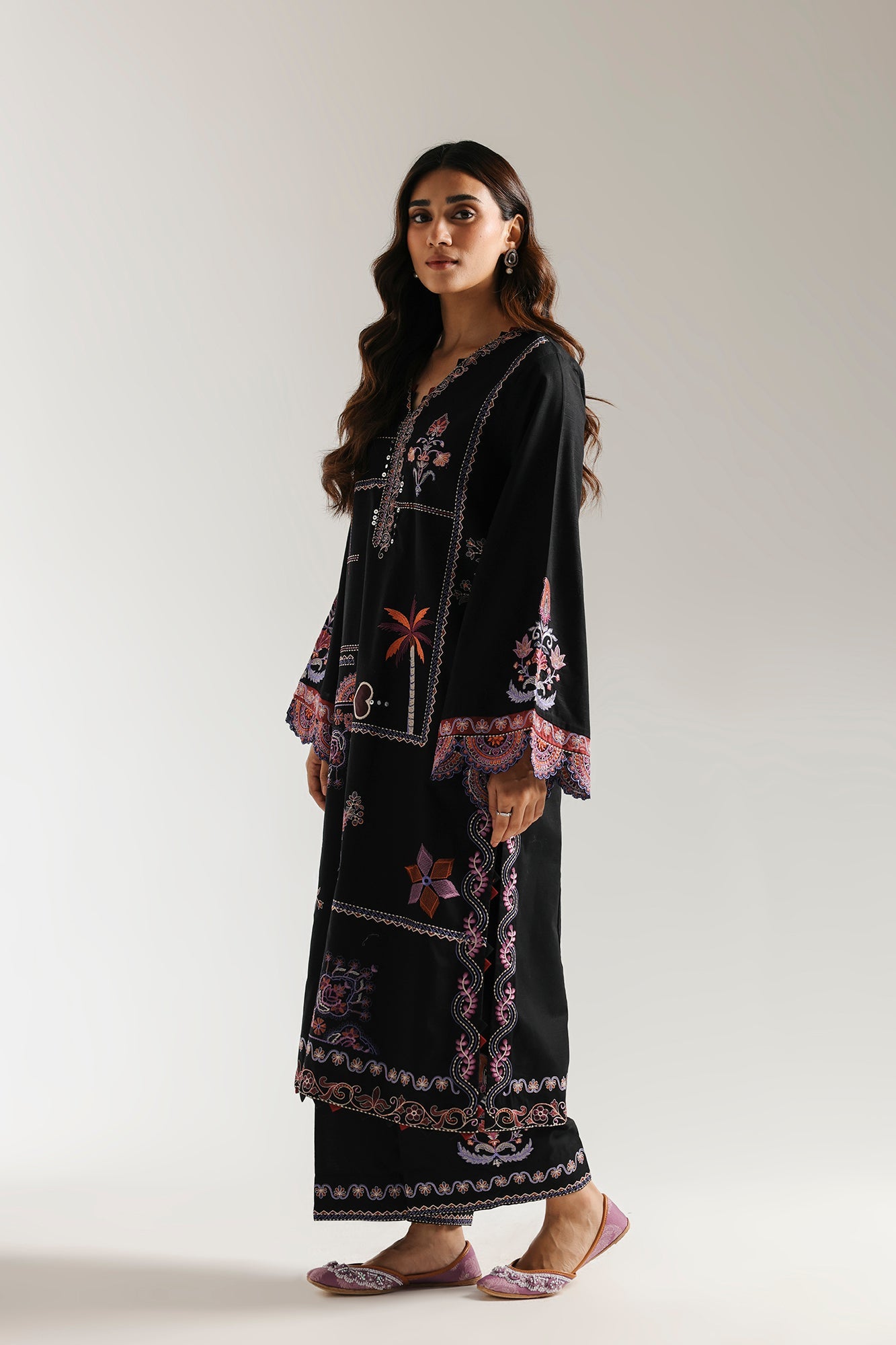 EMBROIDERED SUIT (E3606/103/902) - Image 2