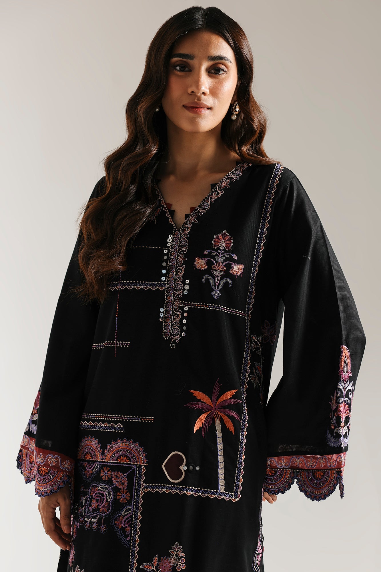EMBROIDERED SUIT (E3606/103/902) - Image 4