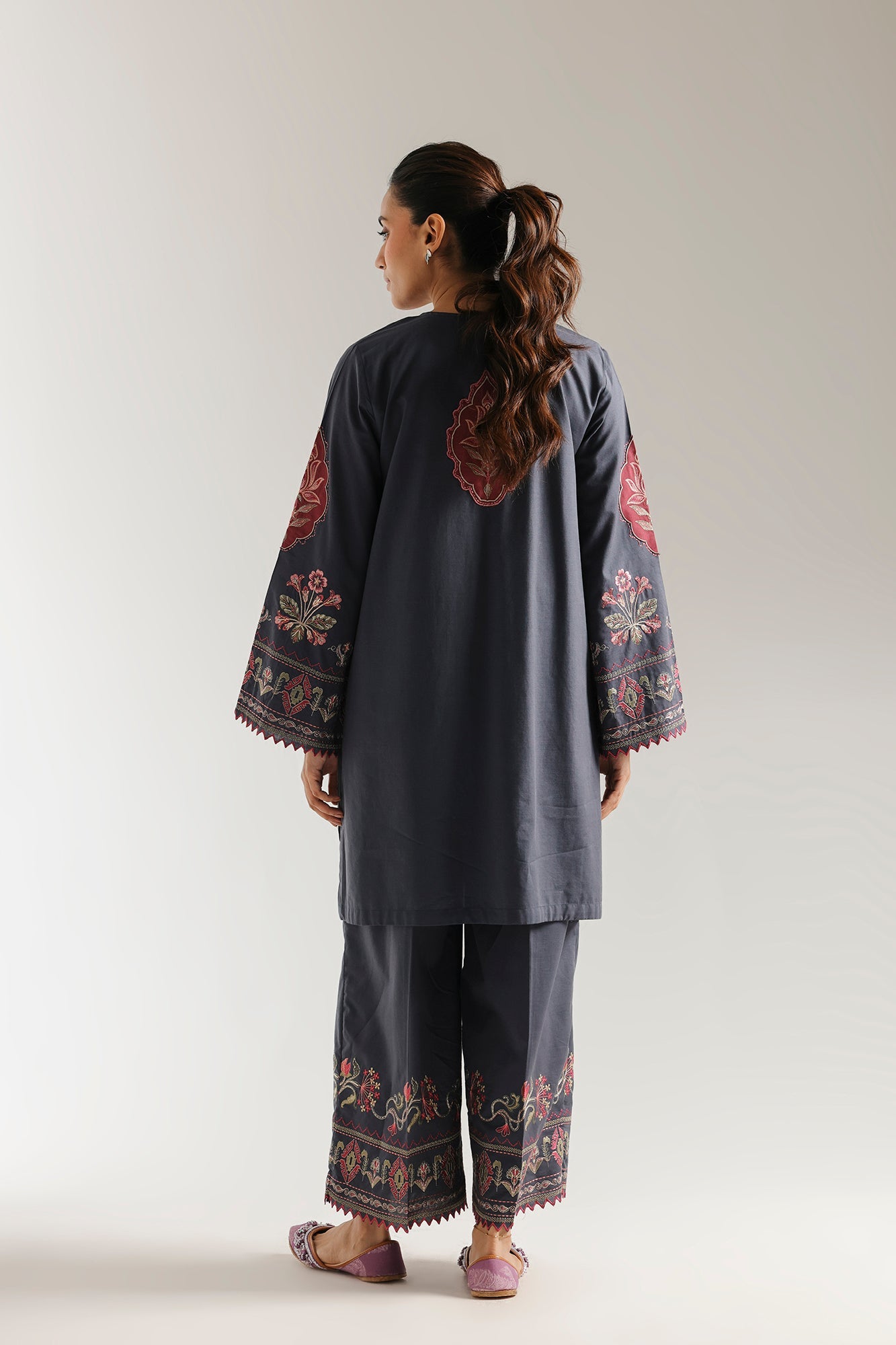 EMBROIDERED SUIT (E3625/103/904) - Image 4