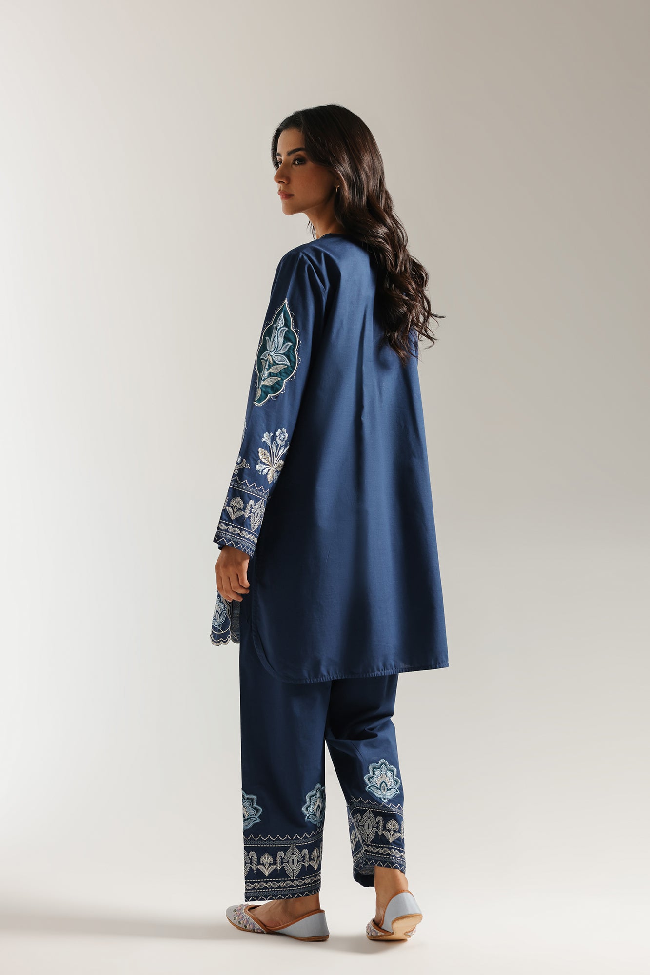EMBROIDERED SUIT (E3627/103/618) - Image 3