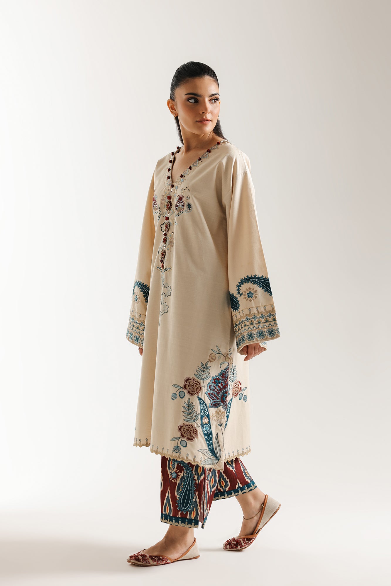 EMBROIDERED SUIT (E3670/103/004) - Image 3