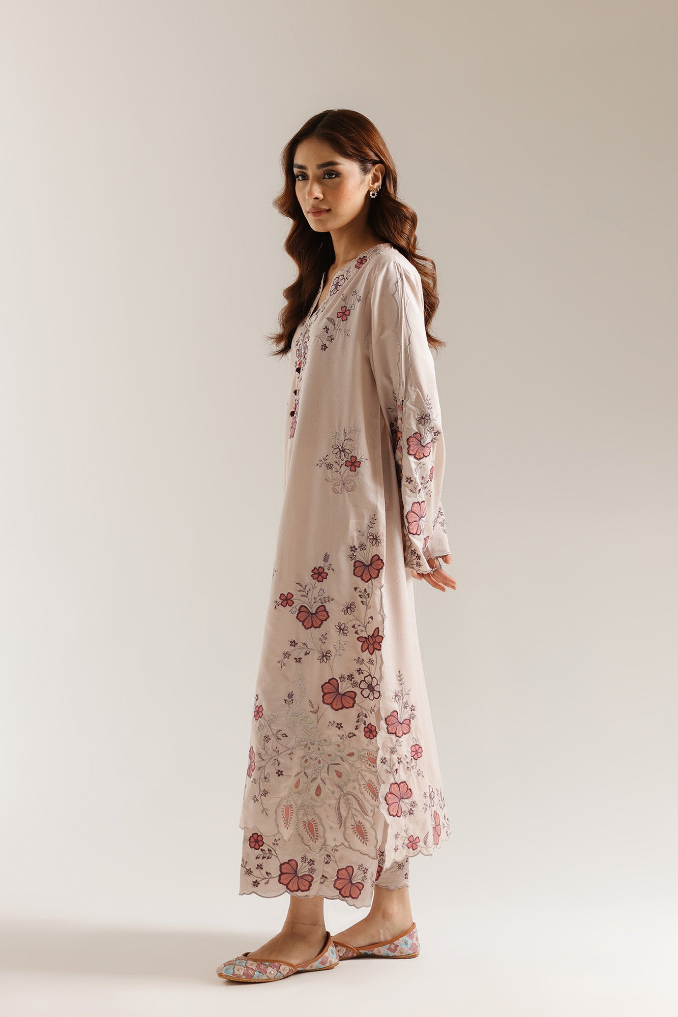 EMBROIDERED SUIT (E3694/103/330) - Image 3
