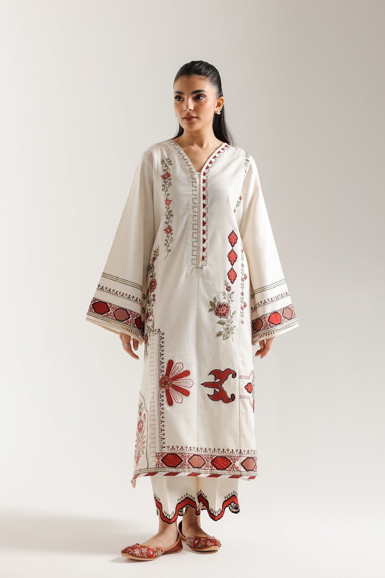 EMBROIDERED SUIT (E3711/103/002) - Image 5