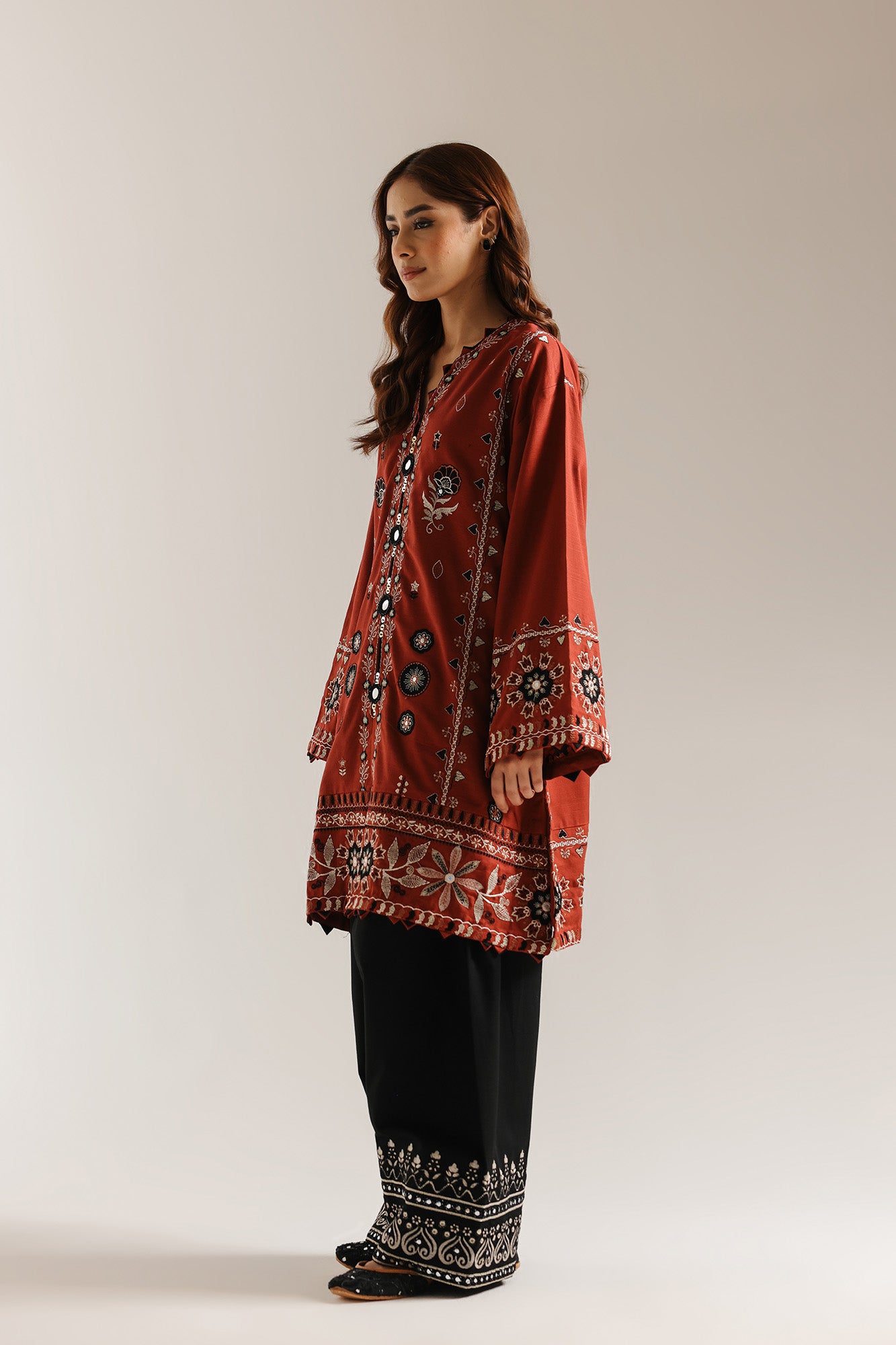 EMBROIDERED SUIT (E3724/103/319) - Image 3