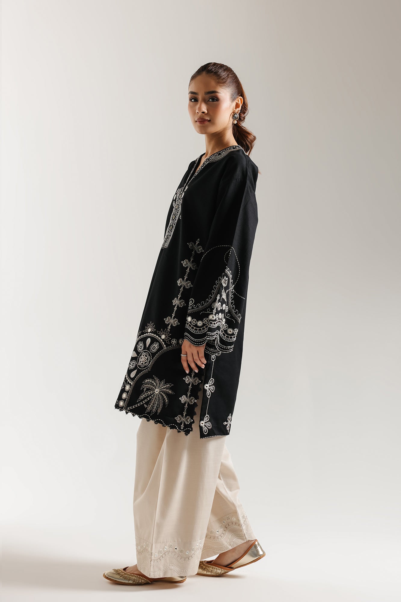 EMBROIDERED SUIT (E3737/103/902) - Image 3