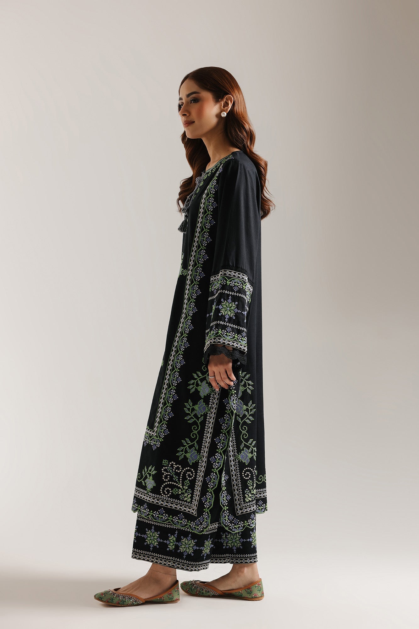 EMBROIDERED SUIT (E3748/103/901) - Image 3