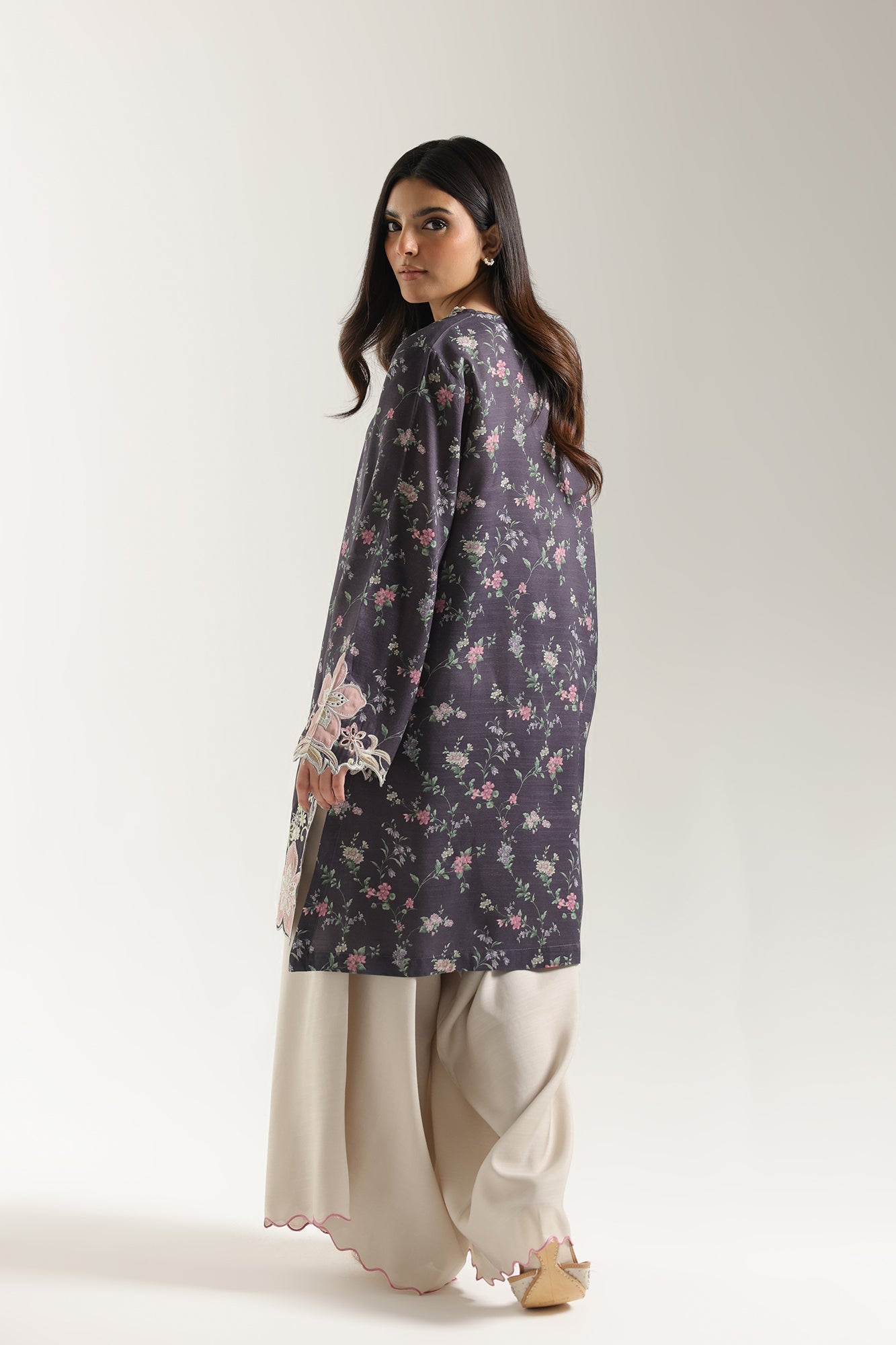 EMBROIDERED SUIT (E3774/103/505) - Image 4