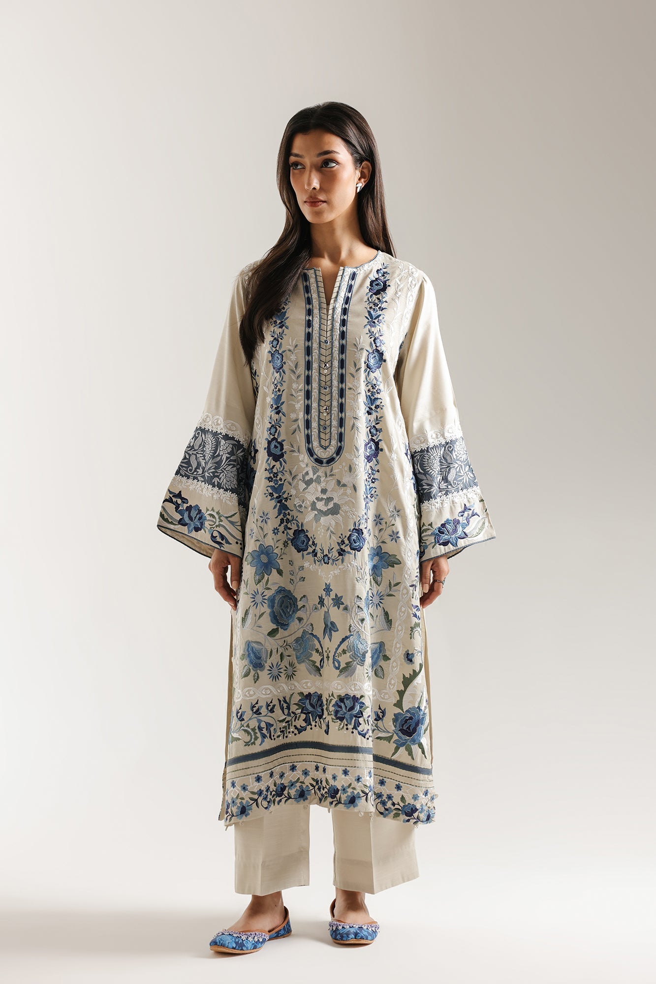 EMBROIDERED SUIT (E3778/103/722) - Image 2