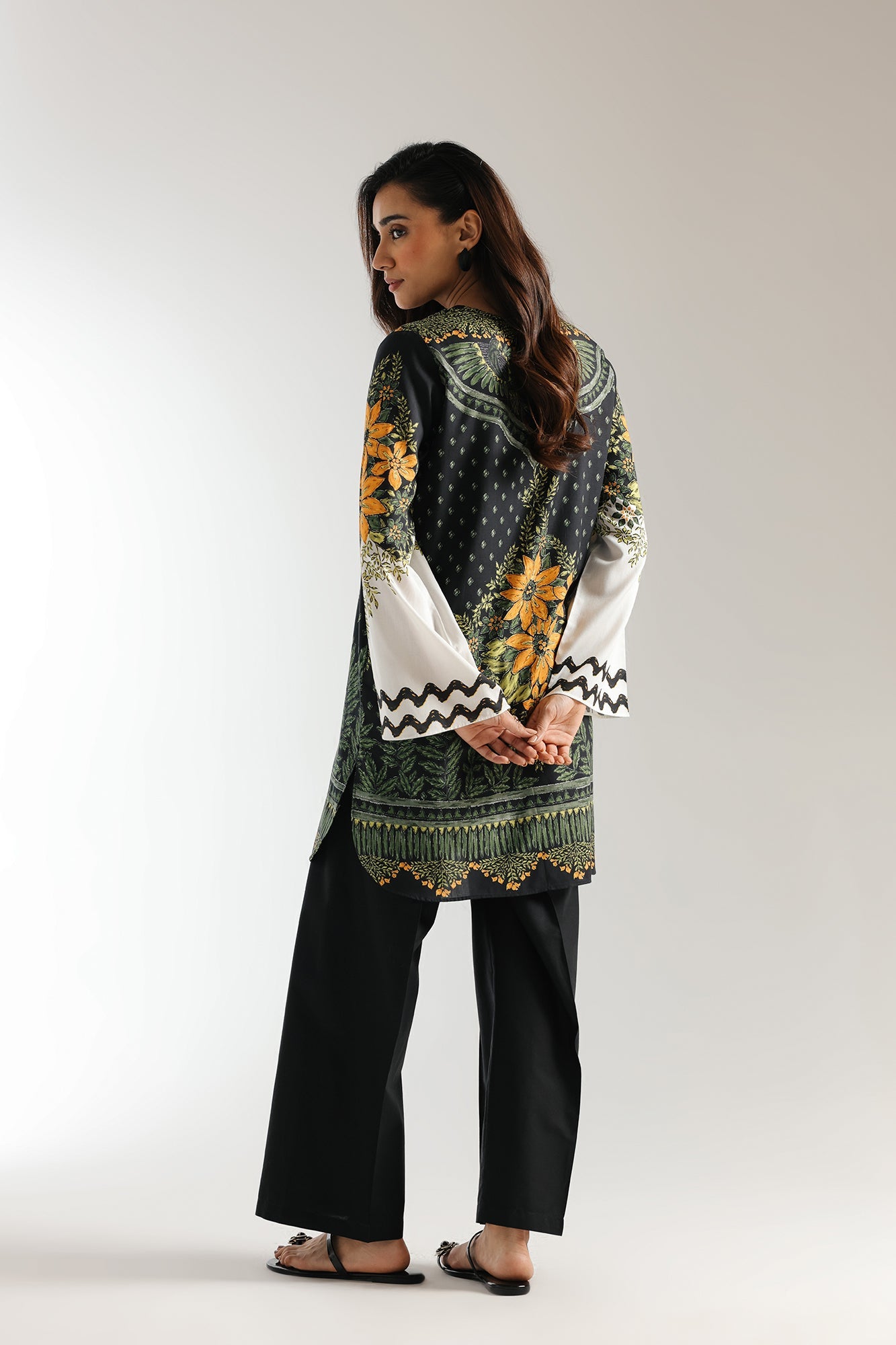 PRINTED KURTI (E5807/102/901) - Image 4