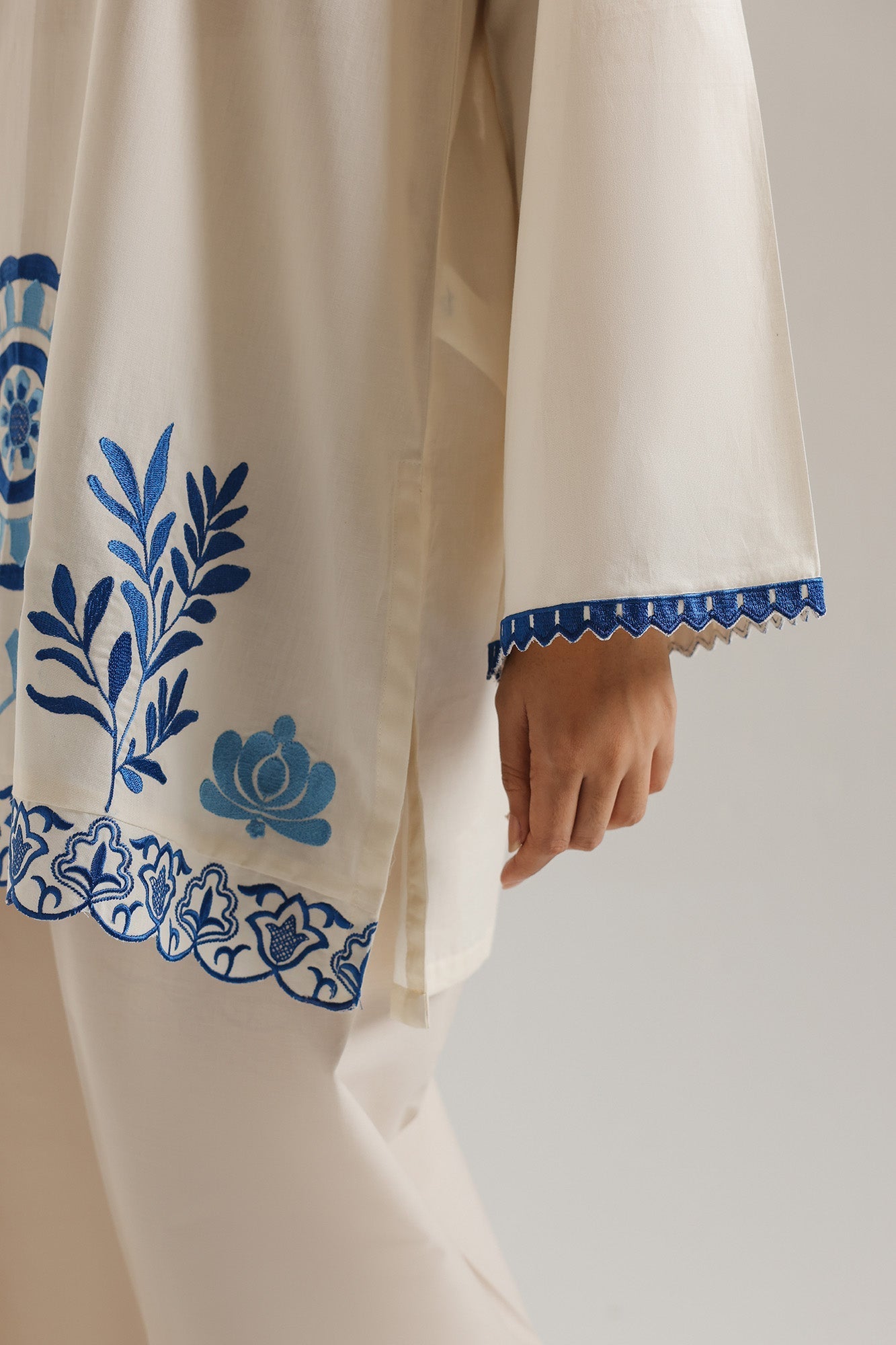 EMBROIDERED SHIRT (E102/002/5833) - Image 5